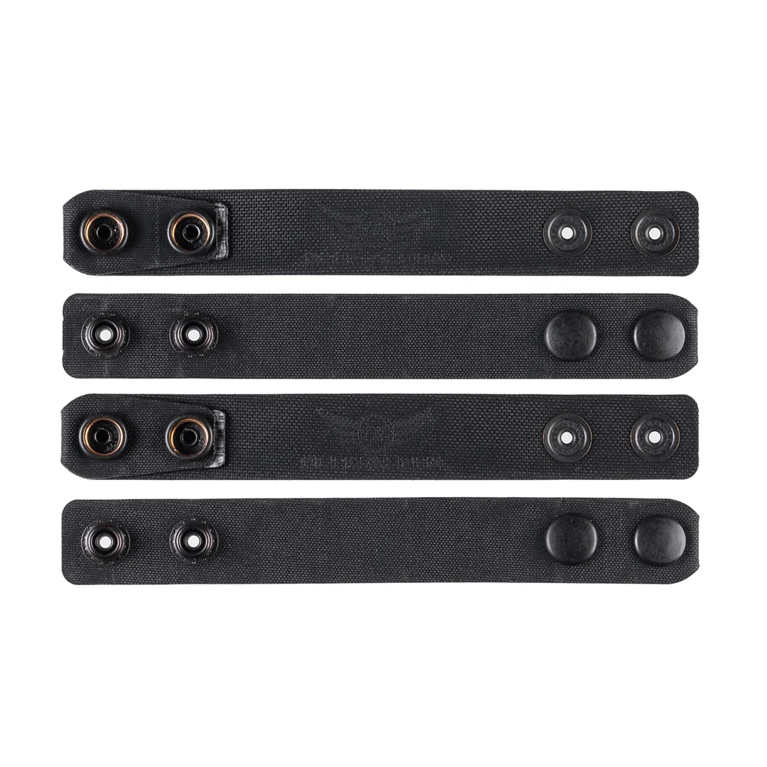 keepers_0015_4-set-black.webp