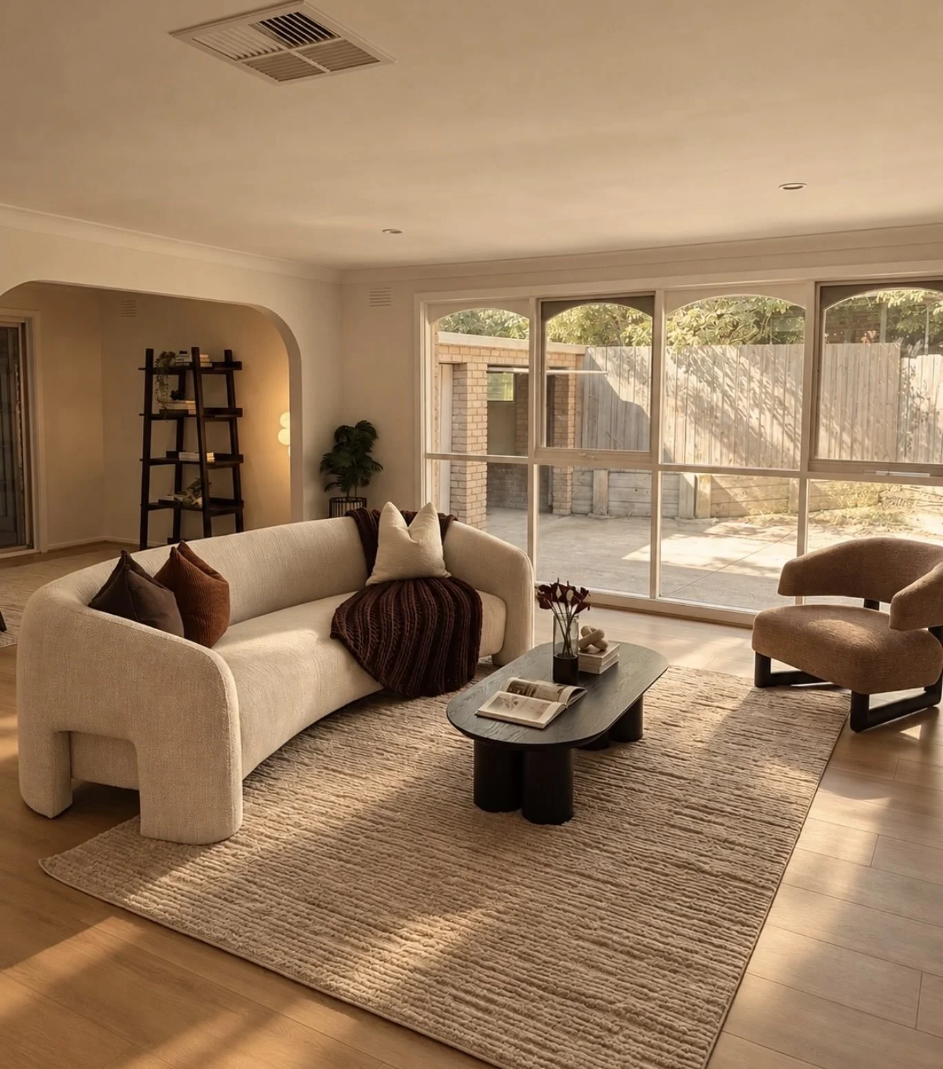 A little quiet luxury, tucked away in Wantirna. Styled to make you want to stay a little longer. ☕️

Styled by @novahomestaging