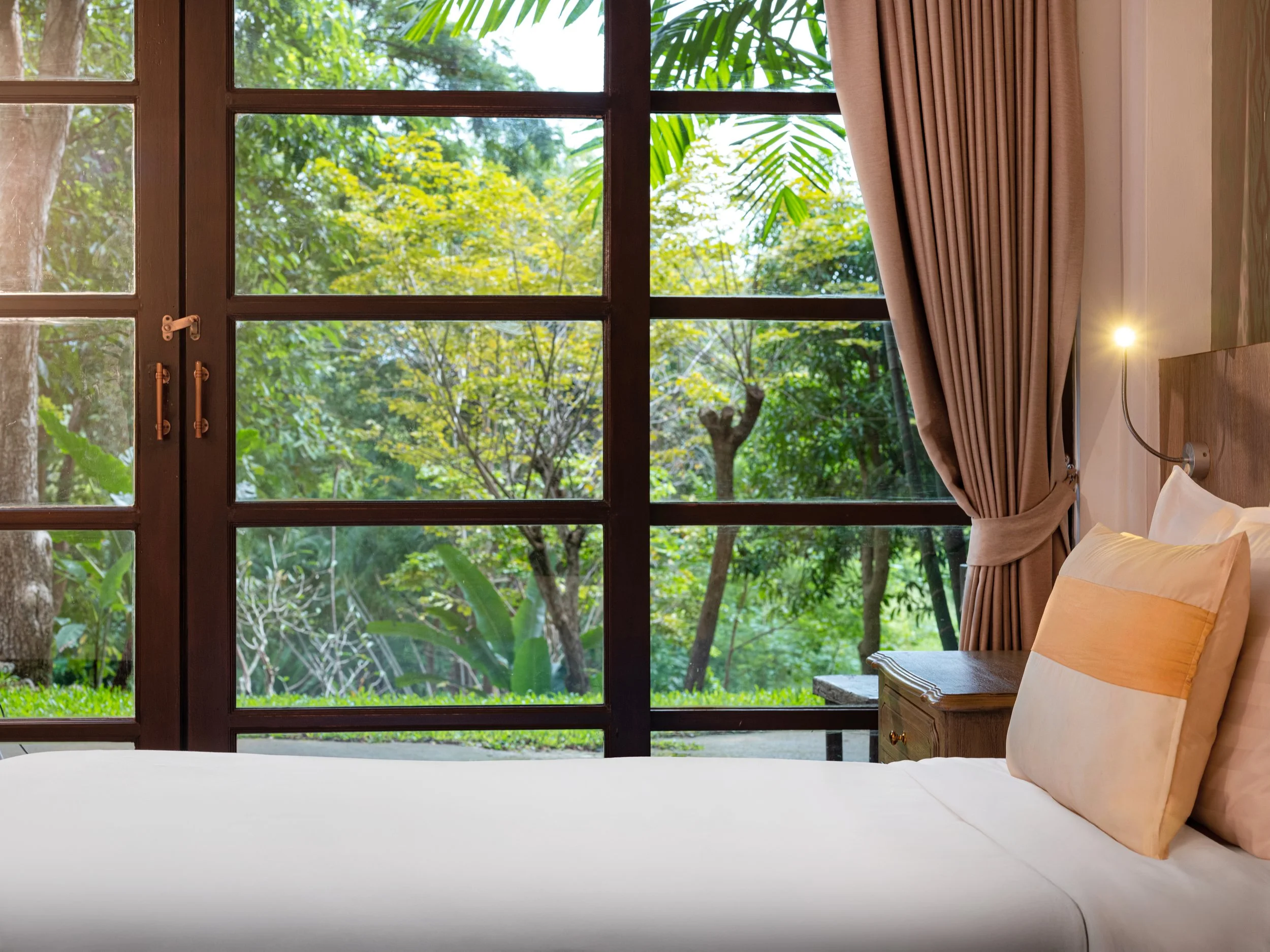 Issara Interior Website Retouched _ 323.jpg