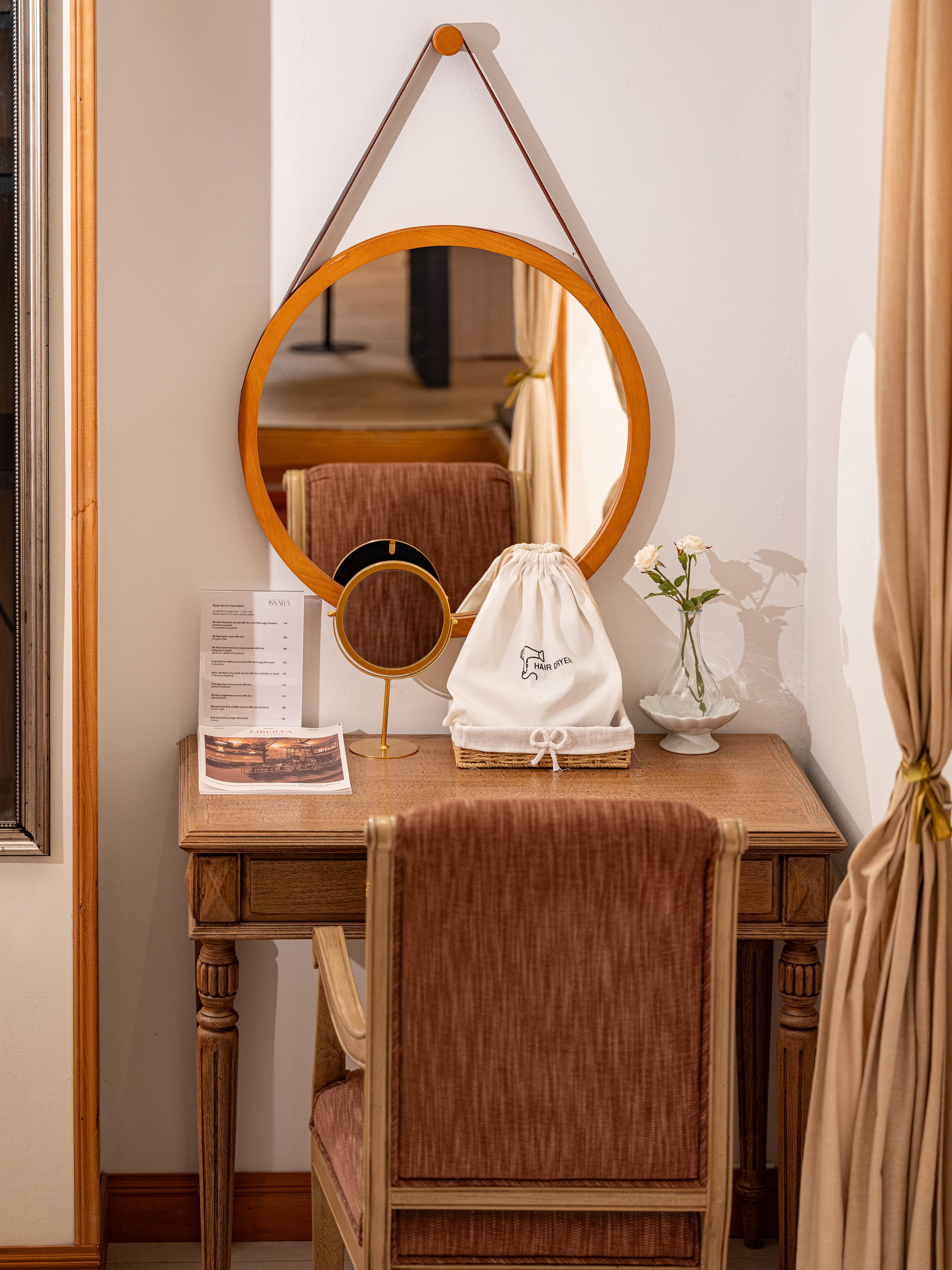 Issara Interior Website Retouched _ 291.jpg