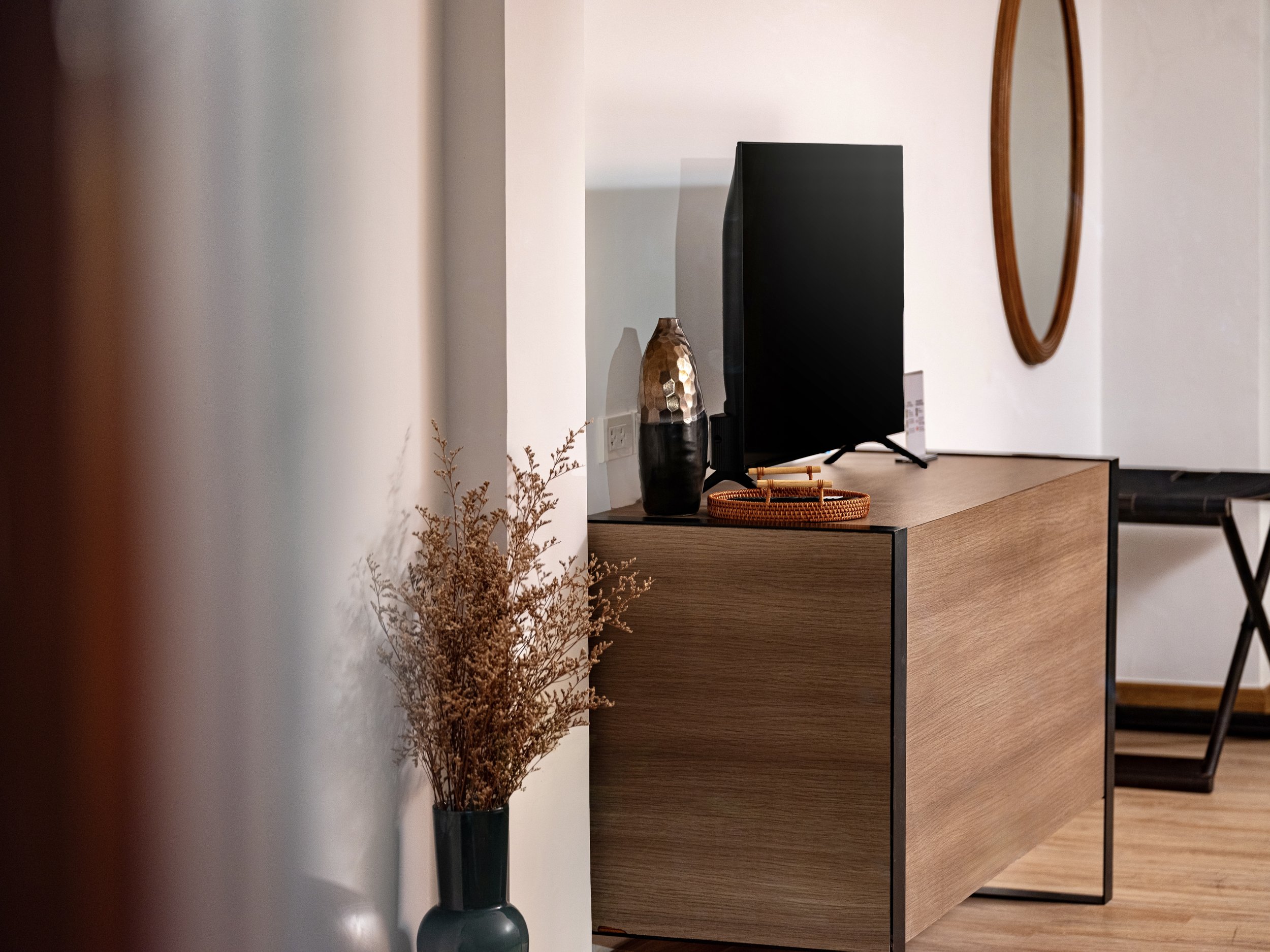 Issara Interior Website Retouched _ 215.jpg