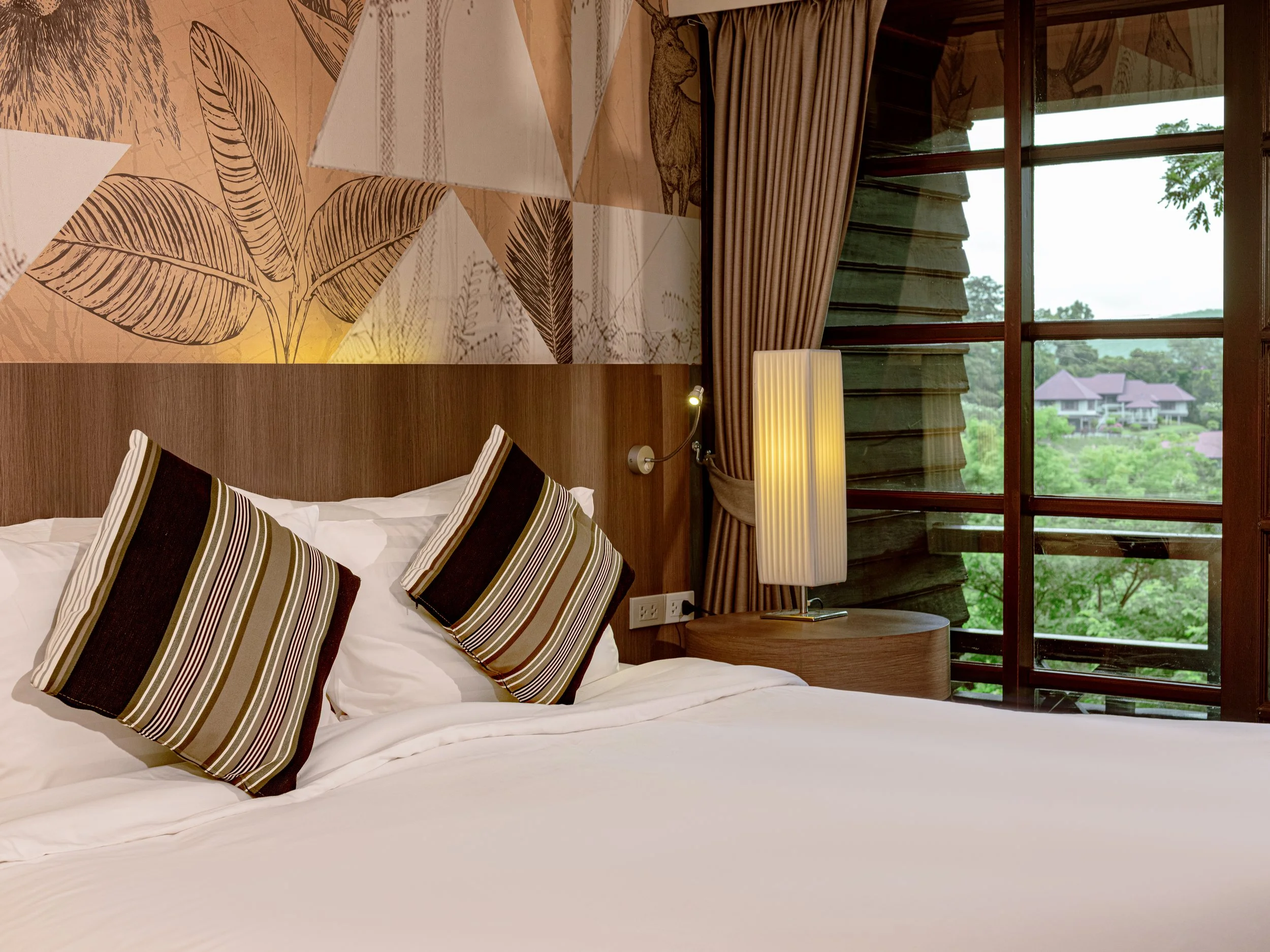 Issara Interior Website Retouched _ 119.jpg