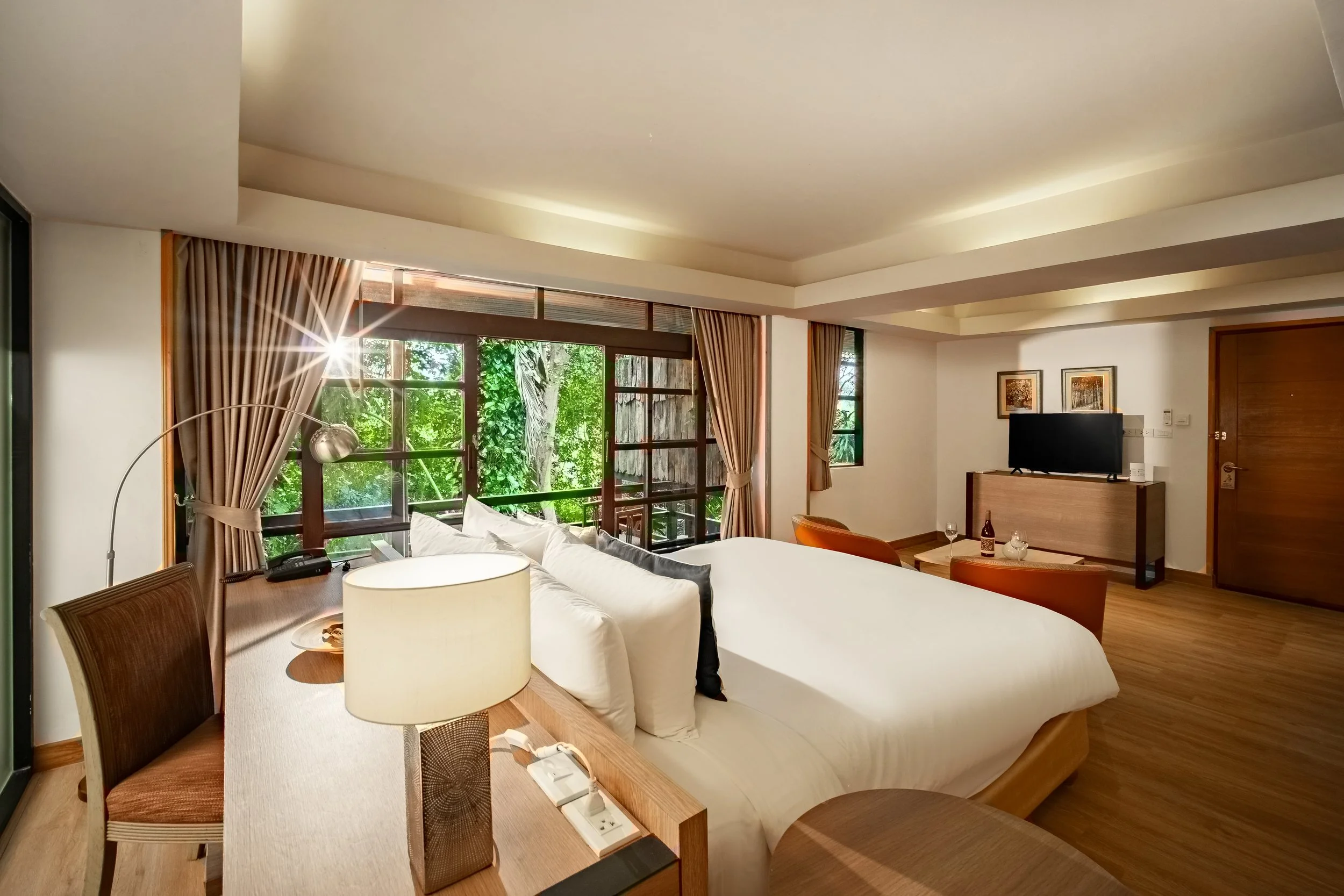 Issara Interior Website Retouched _ 301.jpg