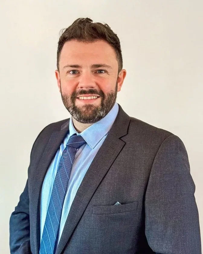 Orthopaedic Hip and Knee Surgeon Dr Steve Douglas