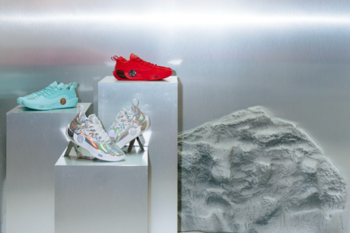 REVOLVE | Way of Wade