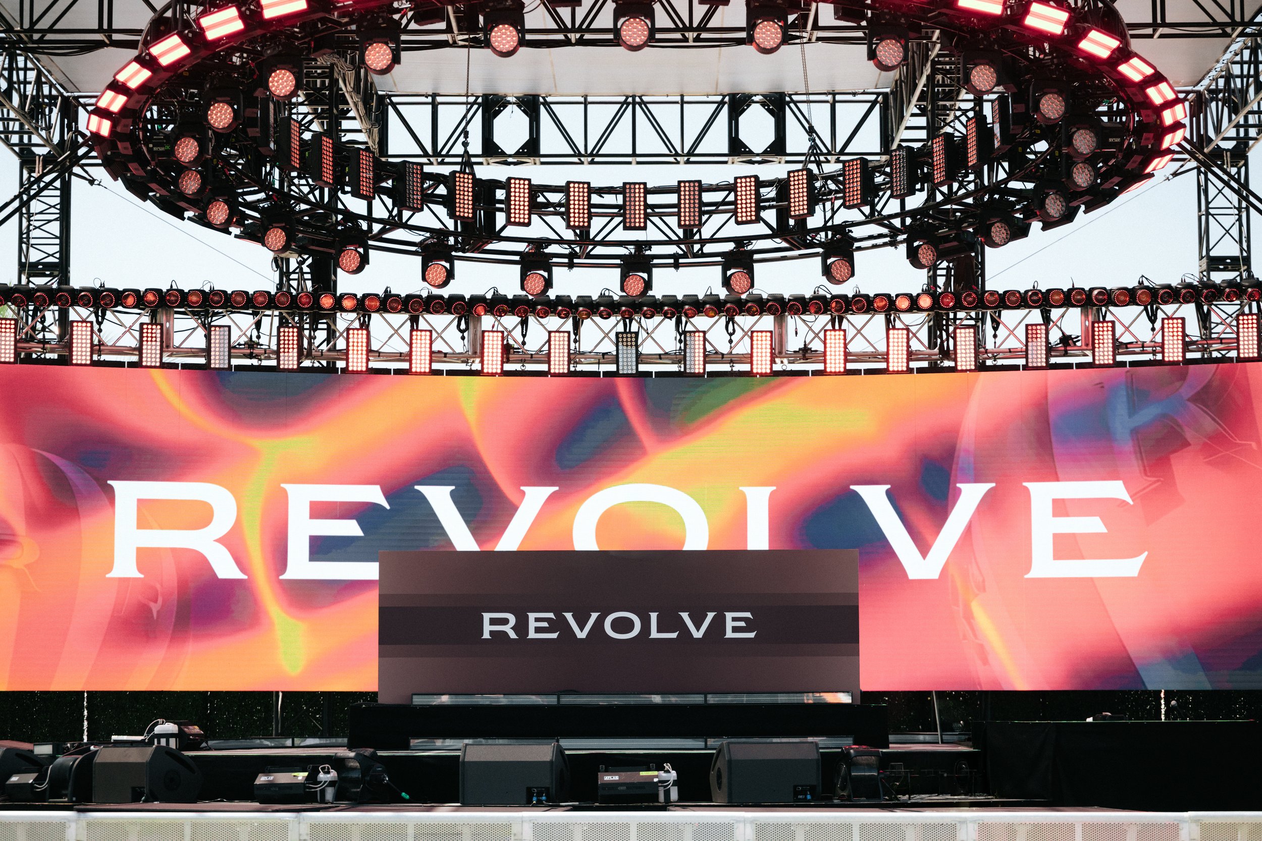 041126_Revolve Fest 2026_Buildout_@baeth__IRA2238.jpeg