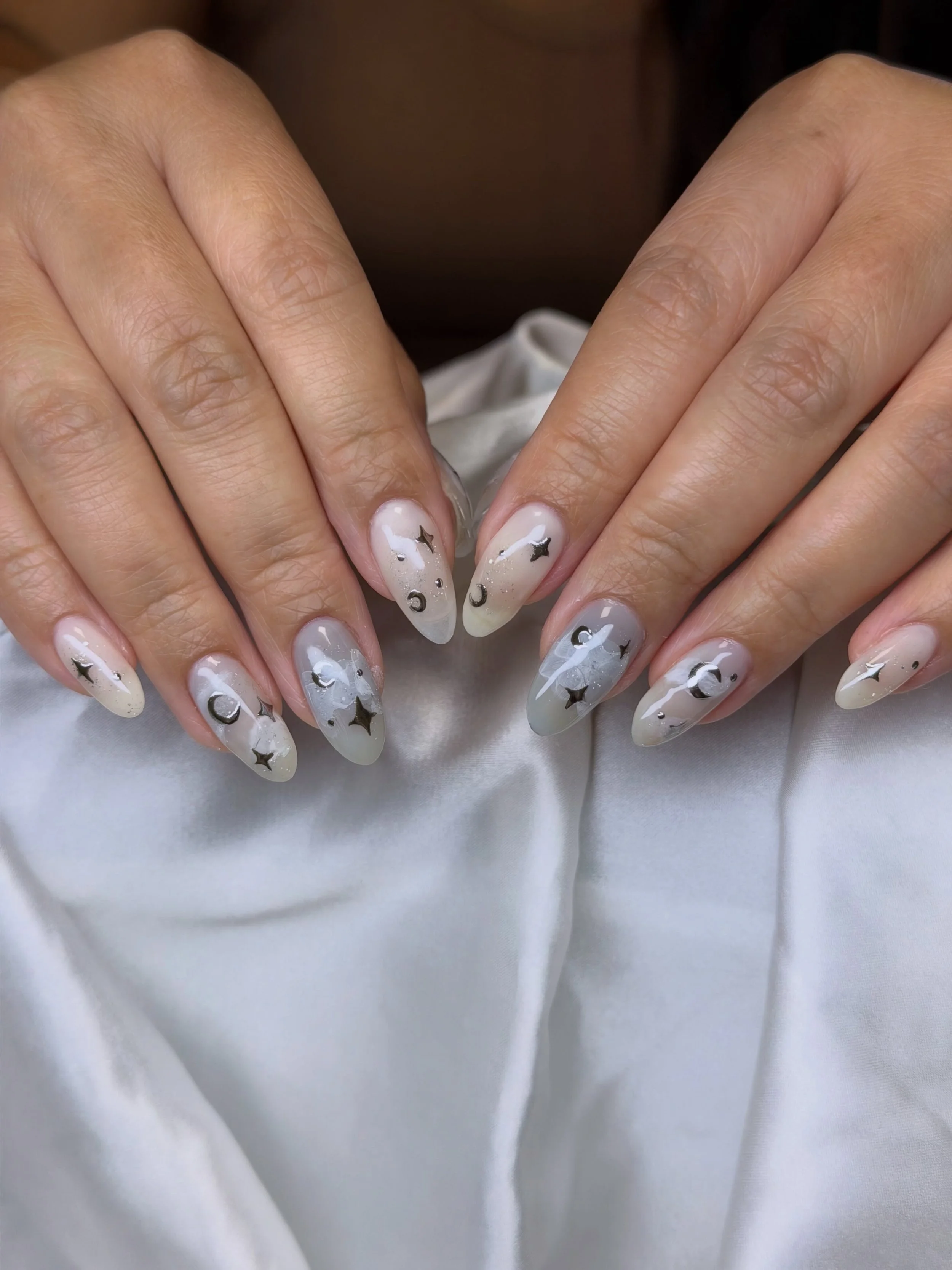 ‧₊˚ ⏾. &sdot; loving the alcohol ink I got from @sweetienailsupply 
Ib: Pinterest (if you know og Artist please tag them Ty!)
⋆
⋆
DM to book or link in bio! 
⋆
⋆
#ocnails #ocnailtech #gelxnailtech #orangecountynails #nailinspo