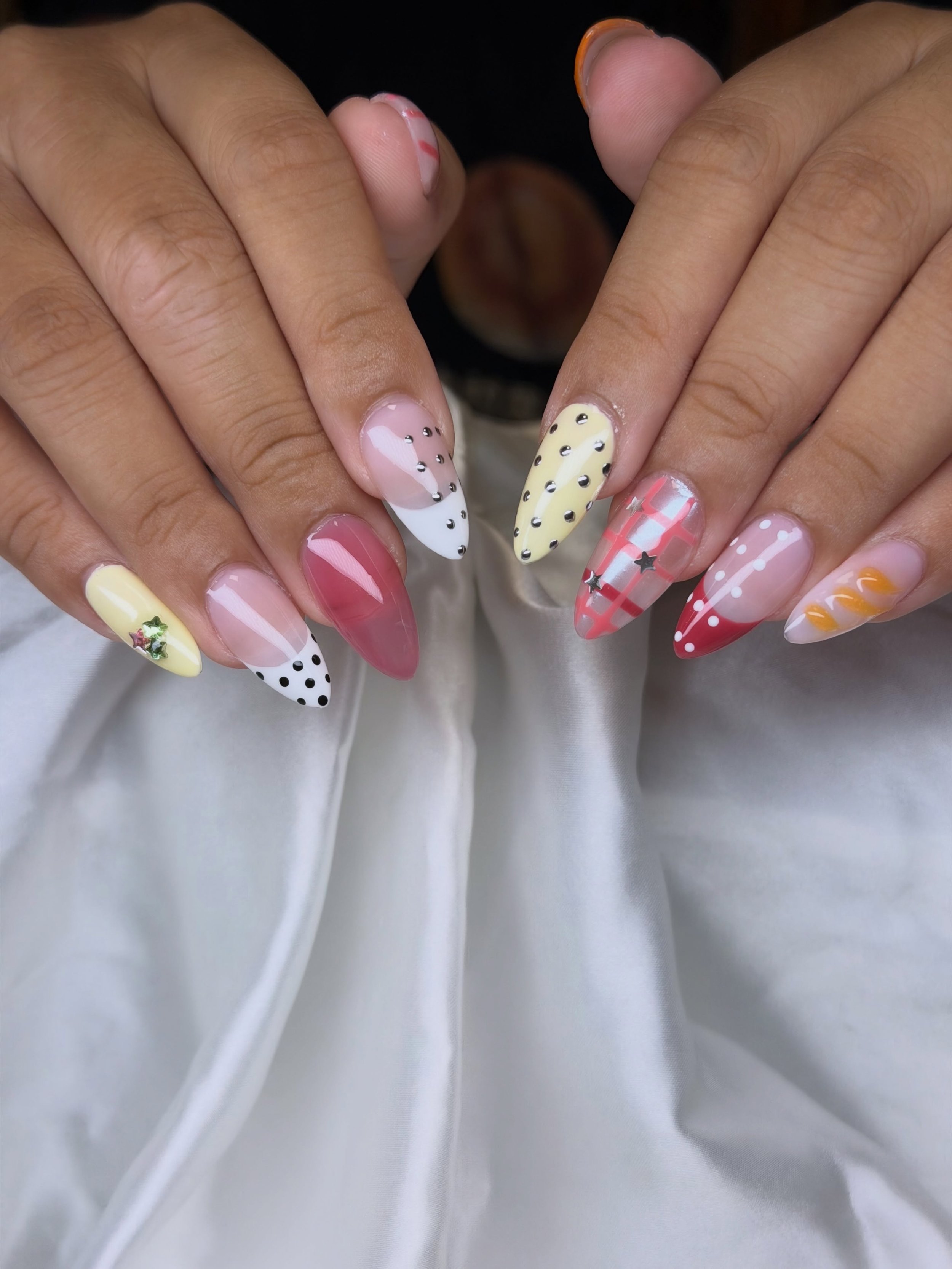 ‧₊˚ ⏾. &sdot; a bit of abstract to it 🩶✨
Ib: Pinterest (if you know og Artist please tag them Ty!)
⋆
⋆
DM to book or link in bio! 
⋆
⋆
#ocnails #ocnailtech #gelxnailtech #orangecountynails #nailinspo