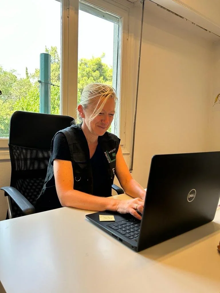 Supporting a Father and Child Seeking Protection