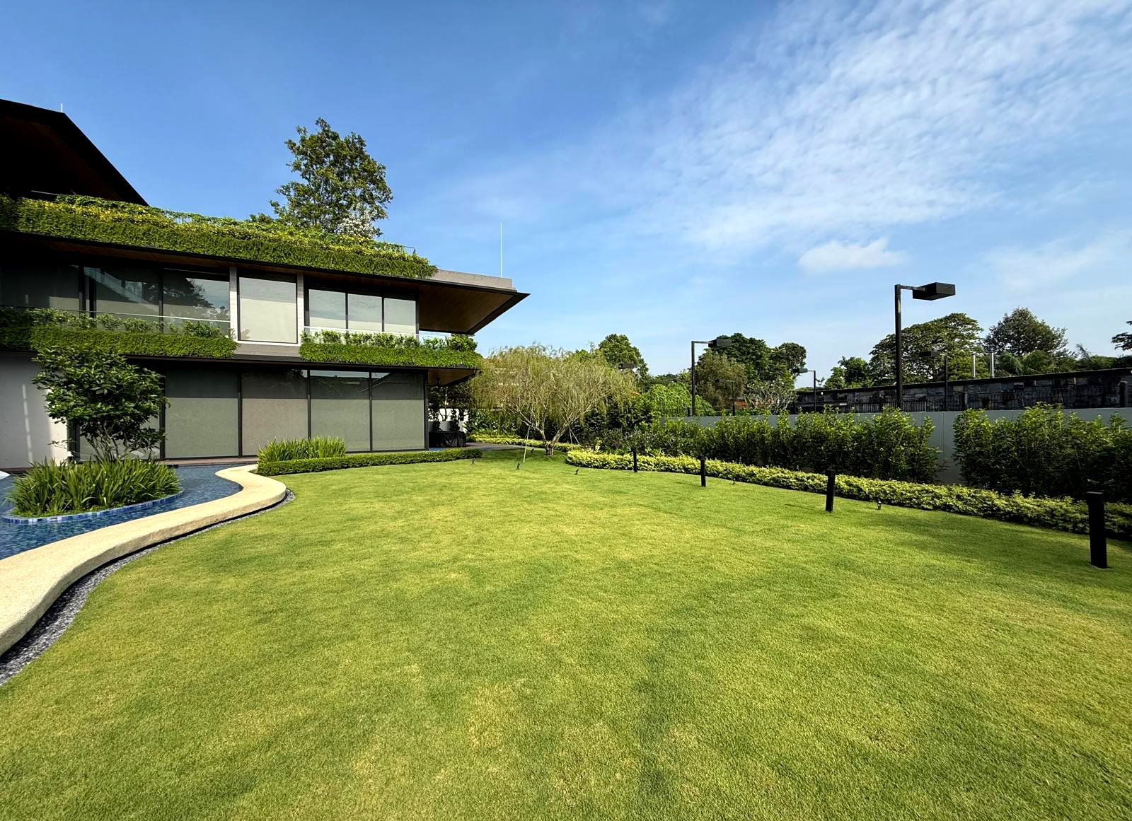 WhatsApp Image 2025-12-03 at 4.00.03 PM (1).jpeg