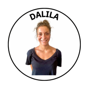 Photograph of a smiling woman with curly hair, wearing a dark t-shirt, inside a circular frame with the name Dalila at the top.