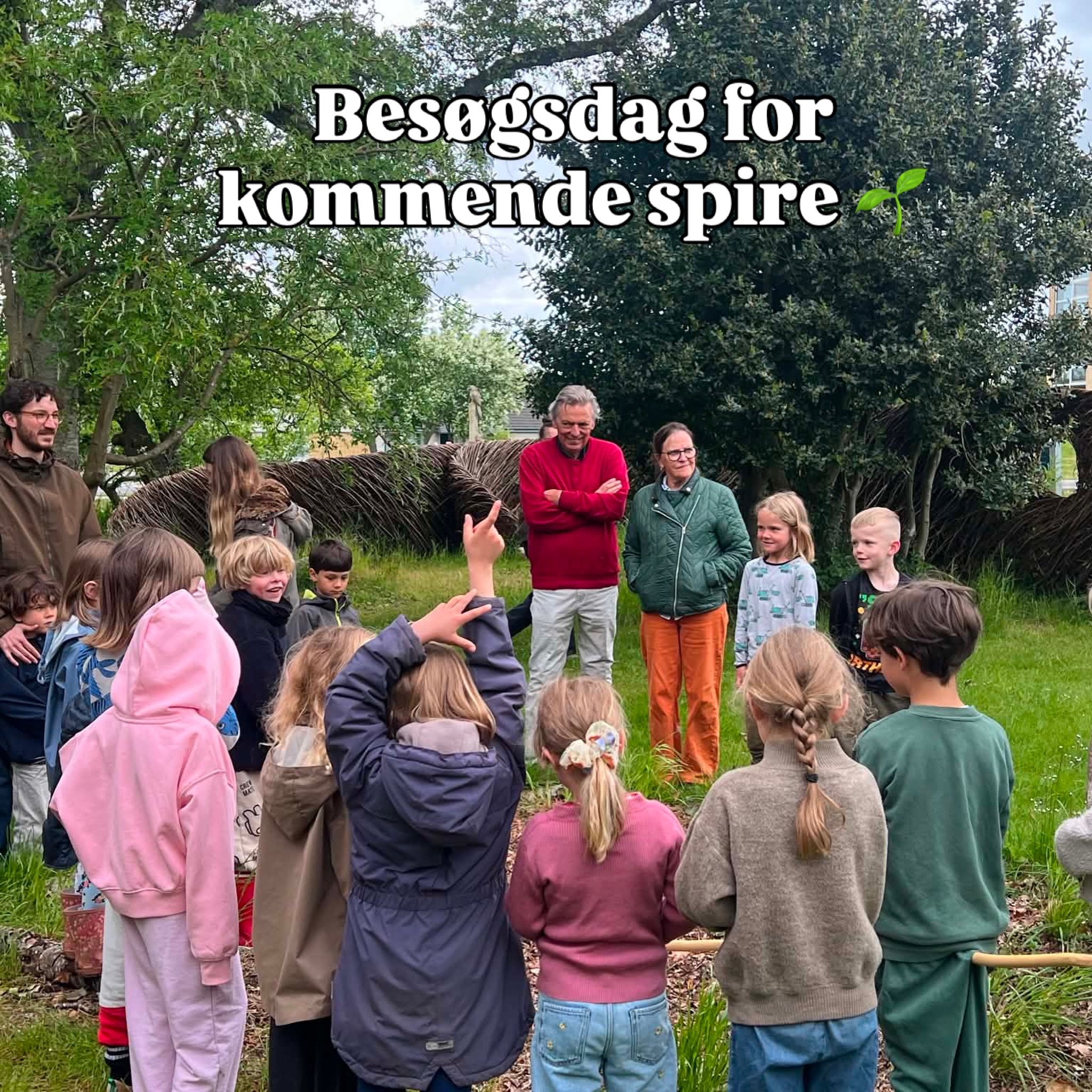 I g&aring;r havde vi bes&oslash;gsdag for kommende Spirer (b&oslash;rnehaveklasse) 🌿

P&aring; Skolen for Livet tror vi p&aring;, at en tryg skolestart begynder med relationer, n&aelig;rv&aelig;r og tid til at lande i nye f&aelig;llesskaber.

De kom