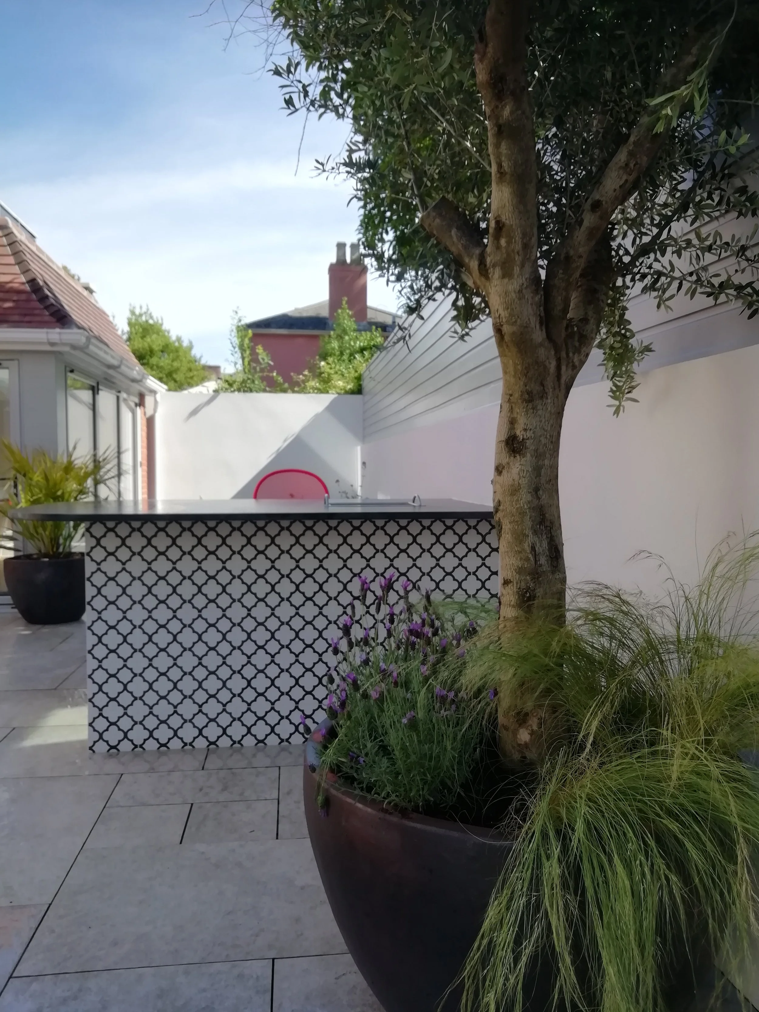 Minimal Courtyard.jpg