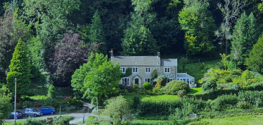 Ashen Plains, a beautiful Cotswold style house in Gloucestershire