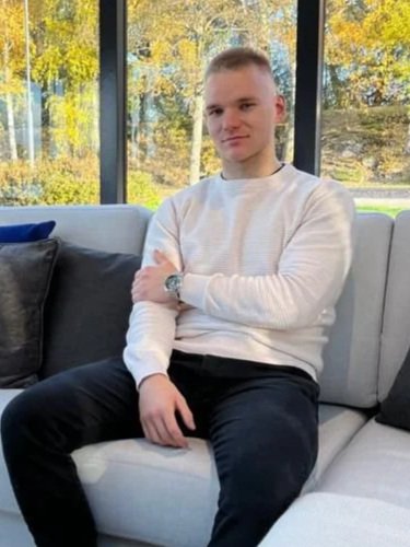 Santeri Hälikän muotokuva.