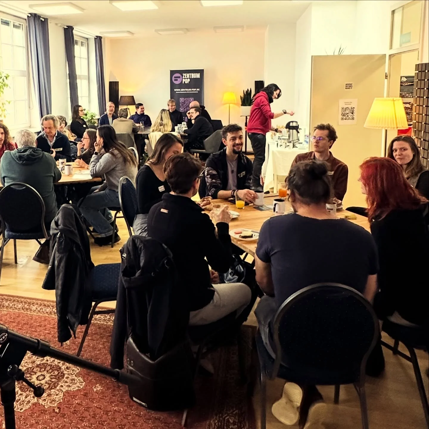 ✨ Inspiration, Austausch &amp; neue Perspektiven ✨

Gestern durfte ich zu Gast beim Zentrum Pop Brandenburg sein &ndash; beim Kick-Off-Brunch, gesponsert vom Pro Musik Verband.

In entspannter Wohnzimmeratmosph&auml;re, bei richtig gutem Essen, entst