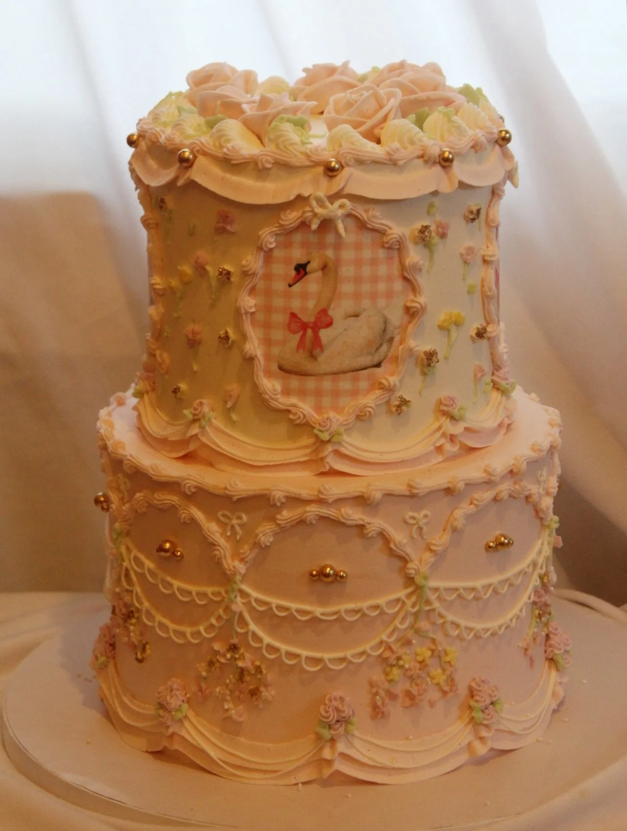 The roses on top were so pretty🥹🌹