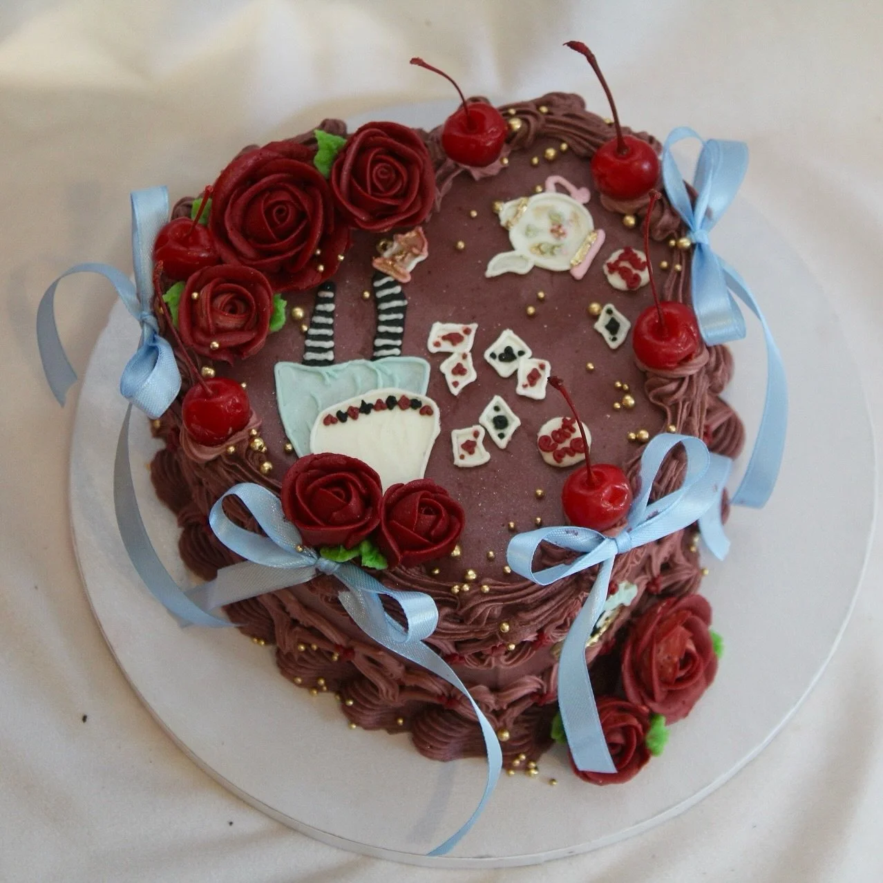 Happy Halloween🎃 from some spooky cakes we got to make this week🖤