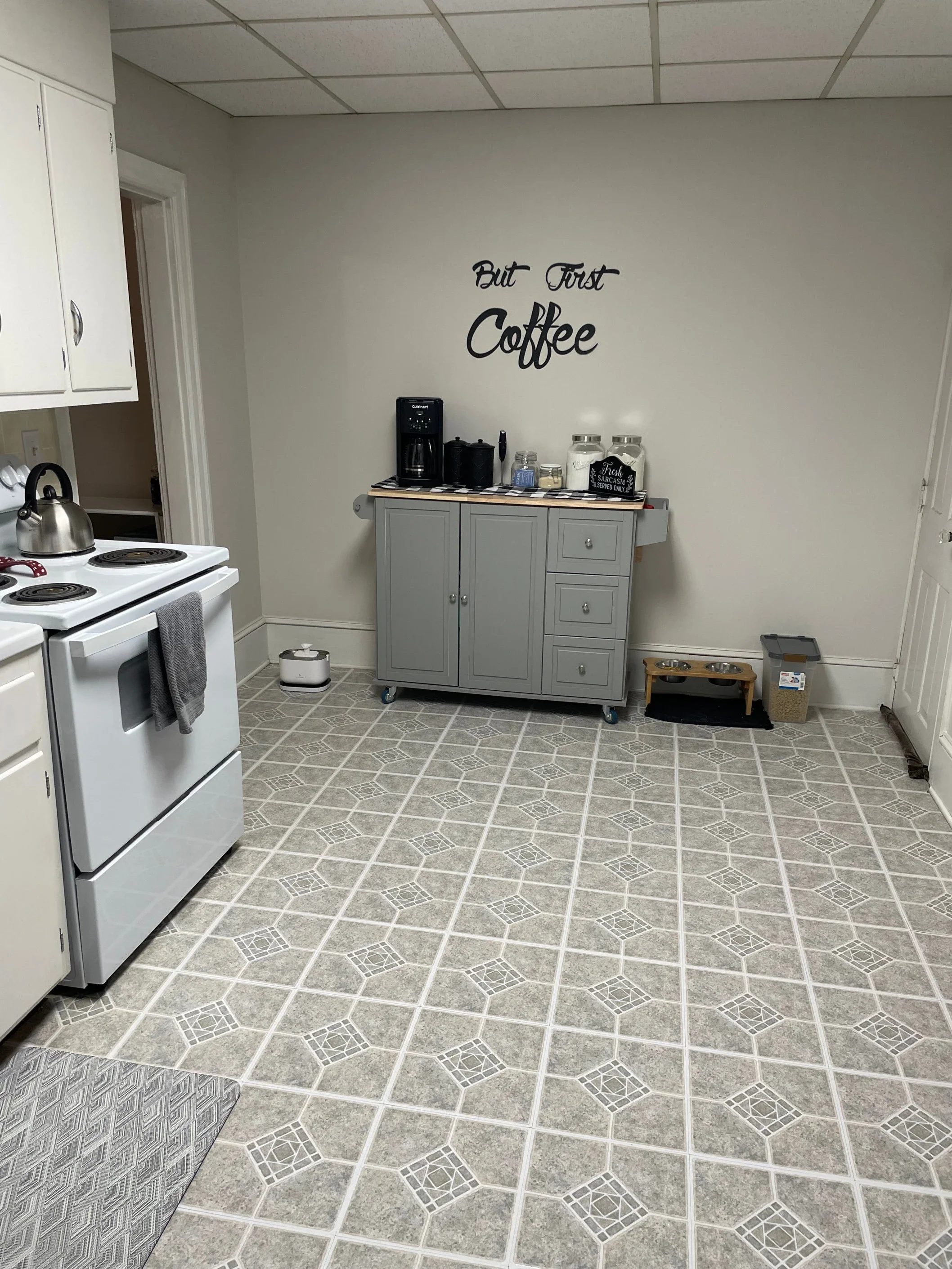 532 A W Broad St Quakertown PA 18951 Kitchen Area