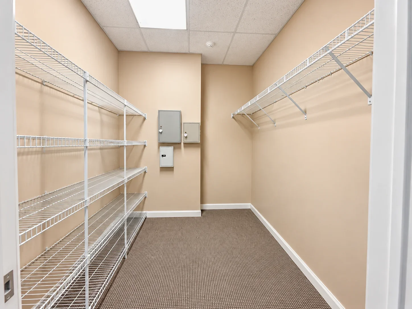 huge storage area at 1105 Bethlehem Pike B1 Sellersville PA 18960
