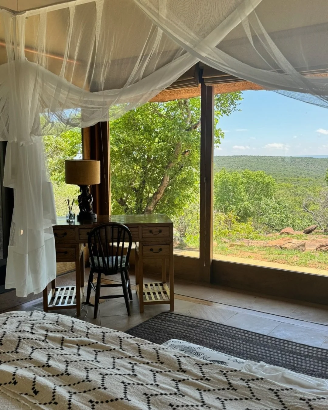 Morala works well for families and groups travelling together. Everyone has their own space, while staying close enough to move easily between rooms and shared areas.

#MoralaLodge #PrivateSafari #WelgevondenReserve #LuxurySafariSouthAfrica #Exclusiv