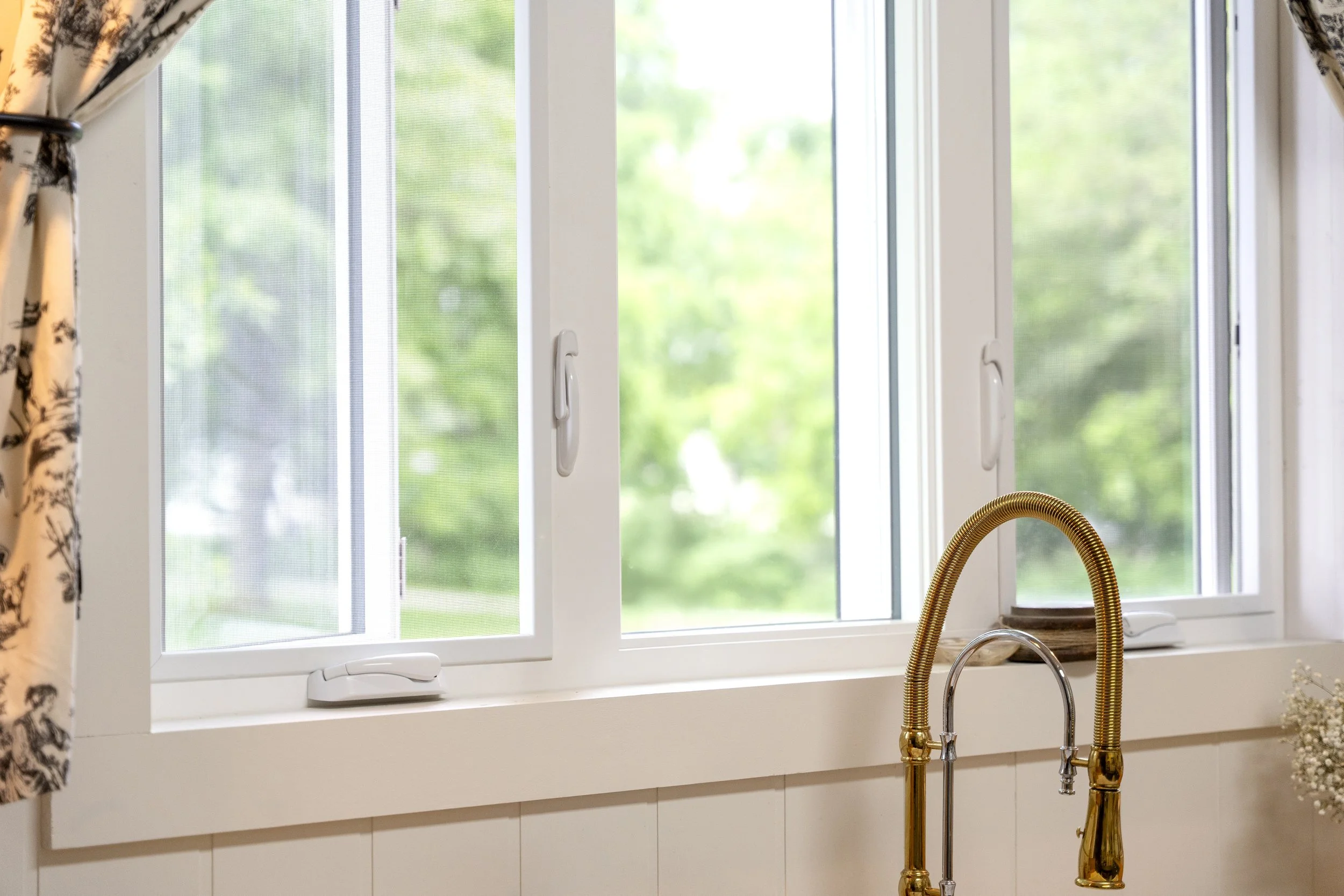 Casement kitchen window