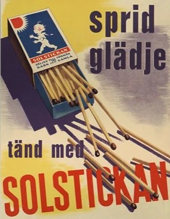 A box of matches with a lion logo on it, some matches are spilling out. The packaging has text in Swedish, mentioning 'SOLSTICKAN'.