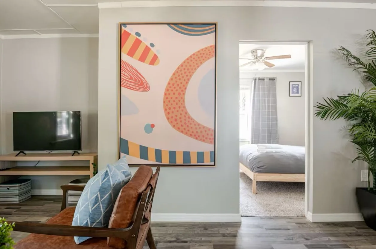 South Tampa Cottage Near AFB