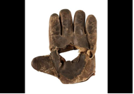 golomb_blog_heritage_antique_glove_cutout_palm_v1.png
