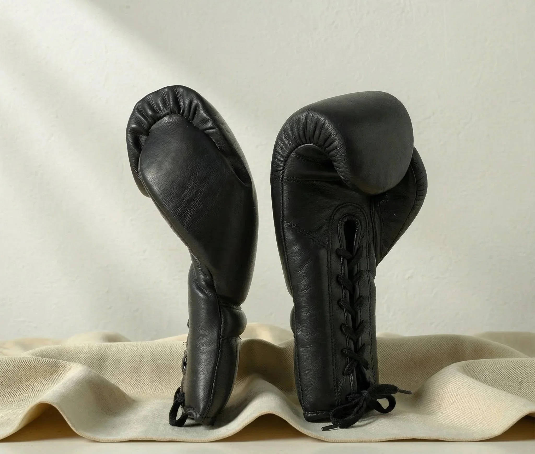 GOLOMB Thumbless Training Boxing Gloves