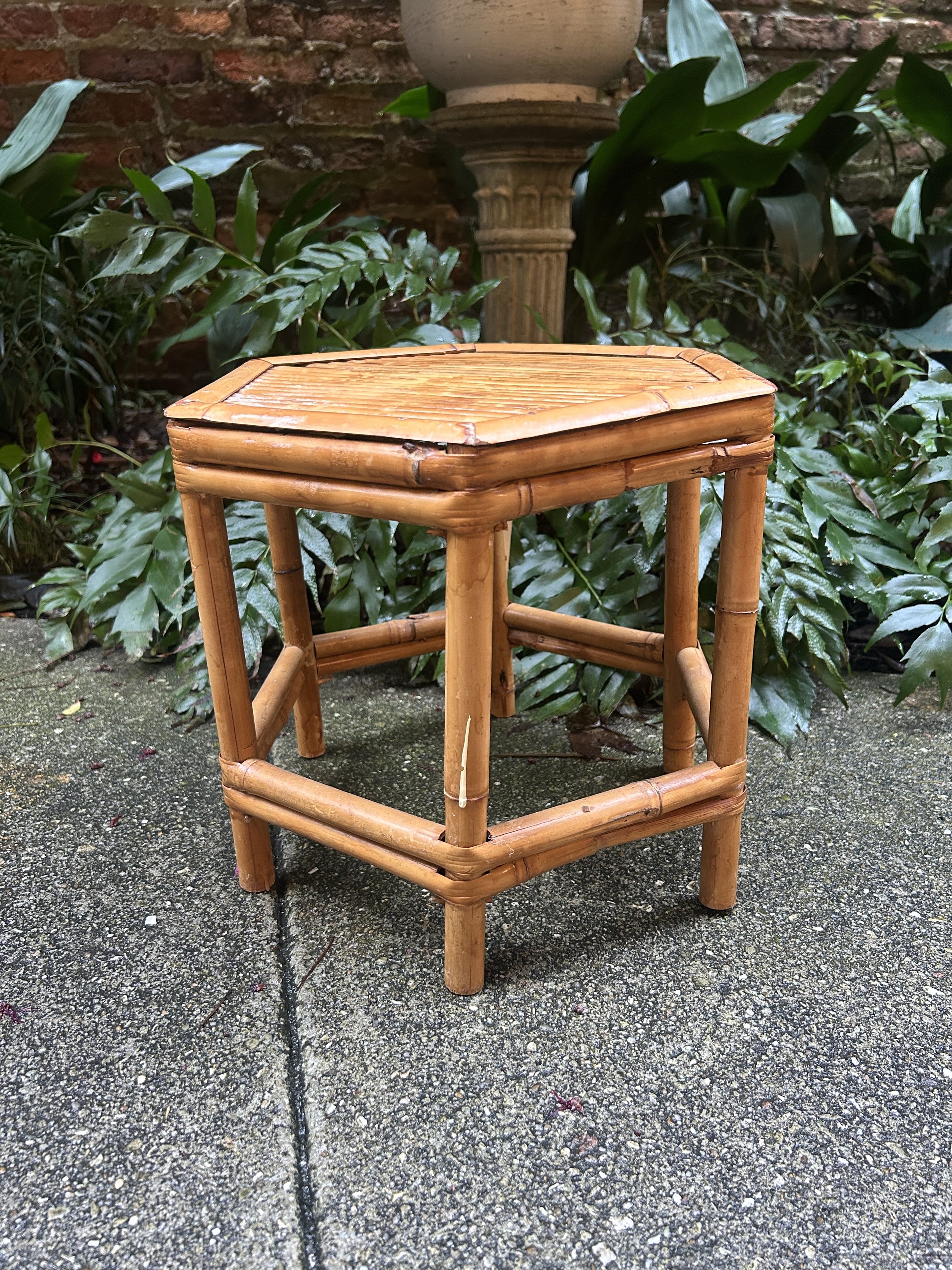 Antique Bamboo Hexagon Riser