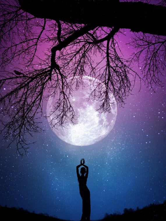 Rising into Radiance: The Full Moon &amp; The Art of Becoming