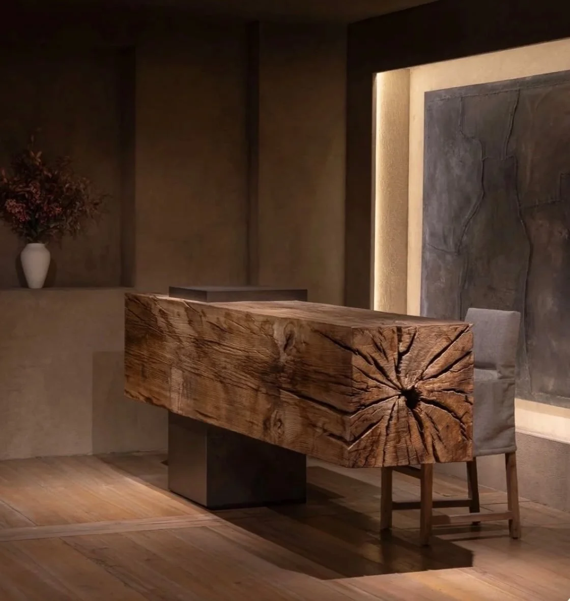 Introducing our Partners: Taracea 

Taracea is a Mexican furniture maker celebrated for its architectural, contemporary designs crafted from naturally felled and responsibly sourced woods. 

Each piece is shaped by artisans who draw on centuries-old 