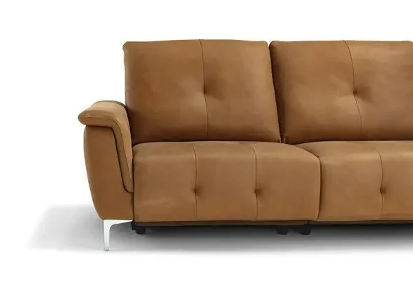 Introducing our Partners: Italia Living 

Italia Living creates contemporary sofas and armchairs crafted entirely in Italy, bringing together traditional upholstery expertise and modern production techniques. 

The brand is known for its tailored sil