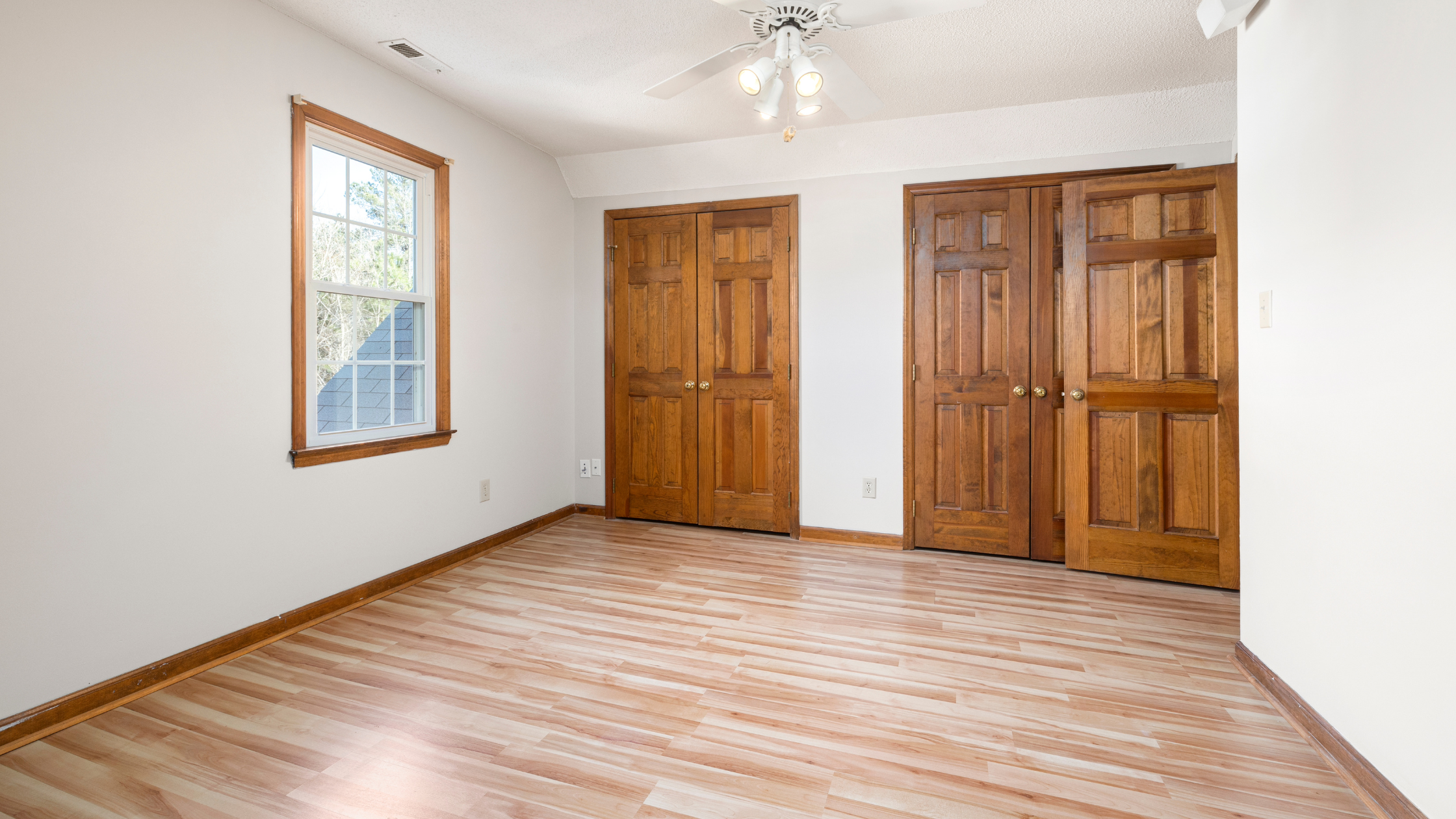 How Flooring Can Make a Small Room Look Bigger
