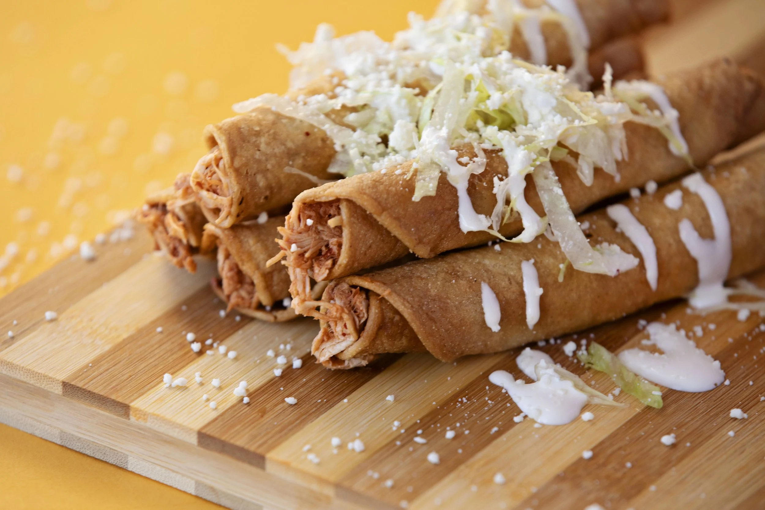 TAQUITOS DORADOS