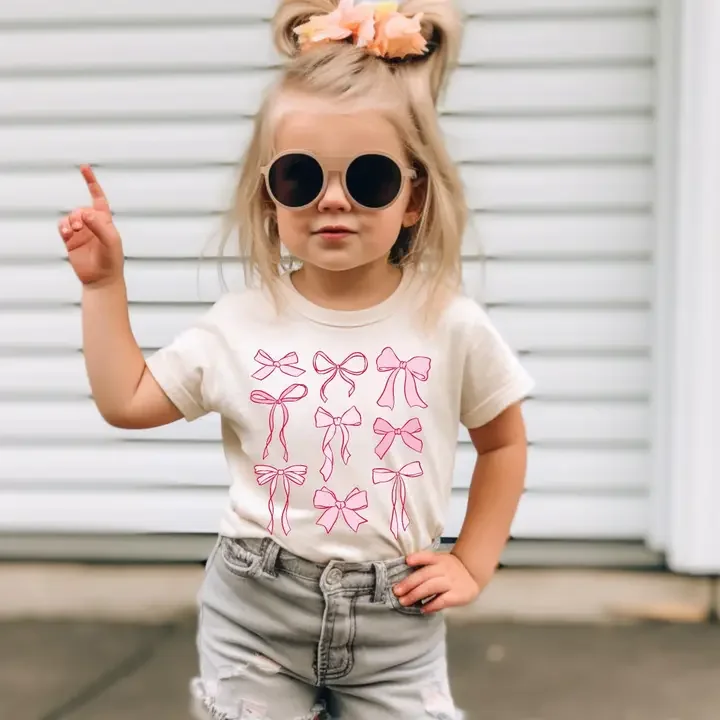 Trendy Bow T-Shirt Coquette Girl.webp