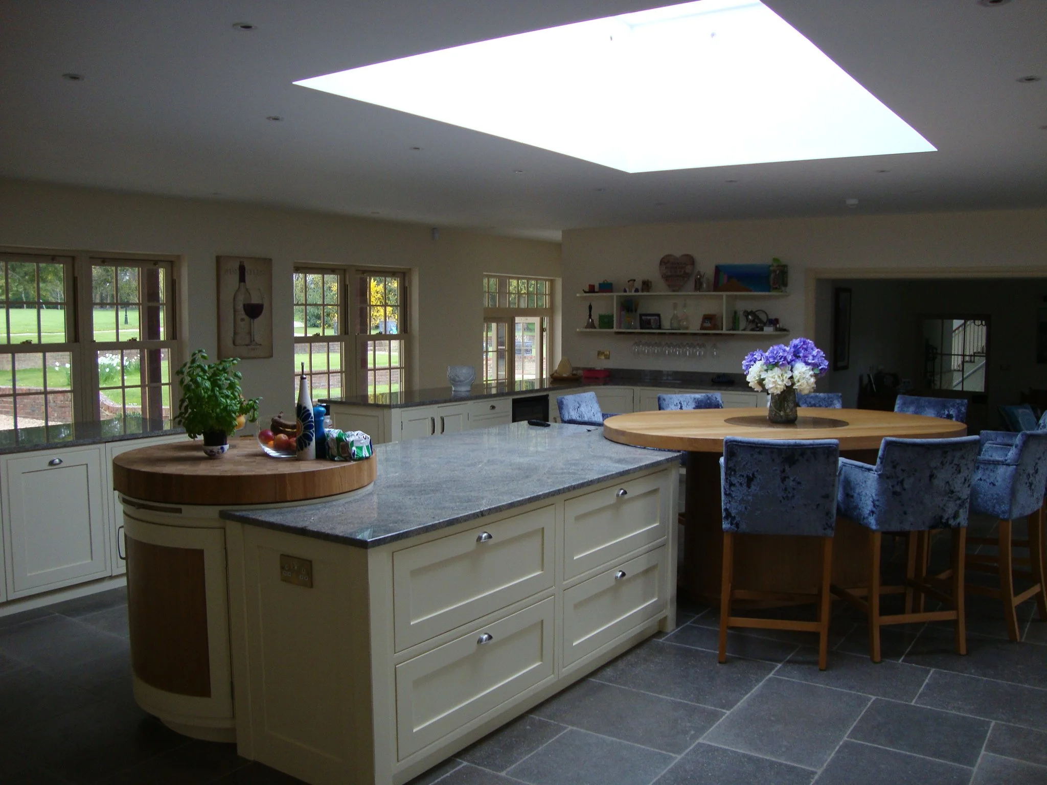 Kitchen extension near Winchester.