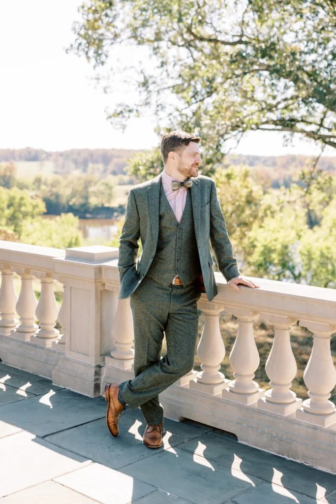 ClaireAaron_EstateatRiverRunWedding_GroomGettingReady-43-1-683x1024.jpg