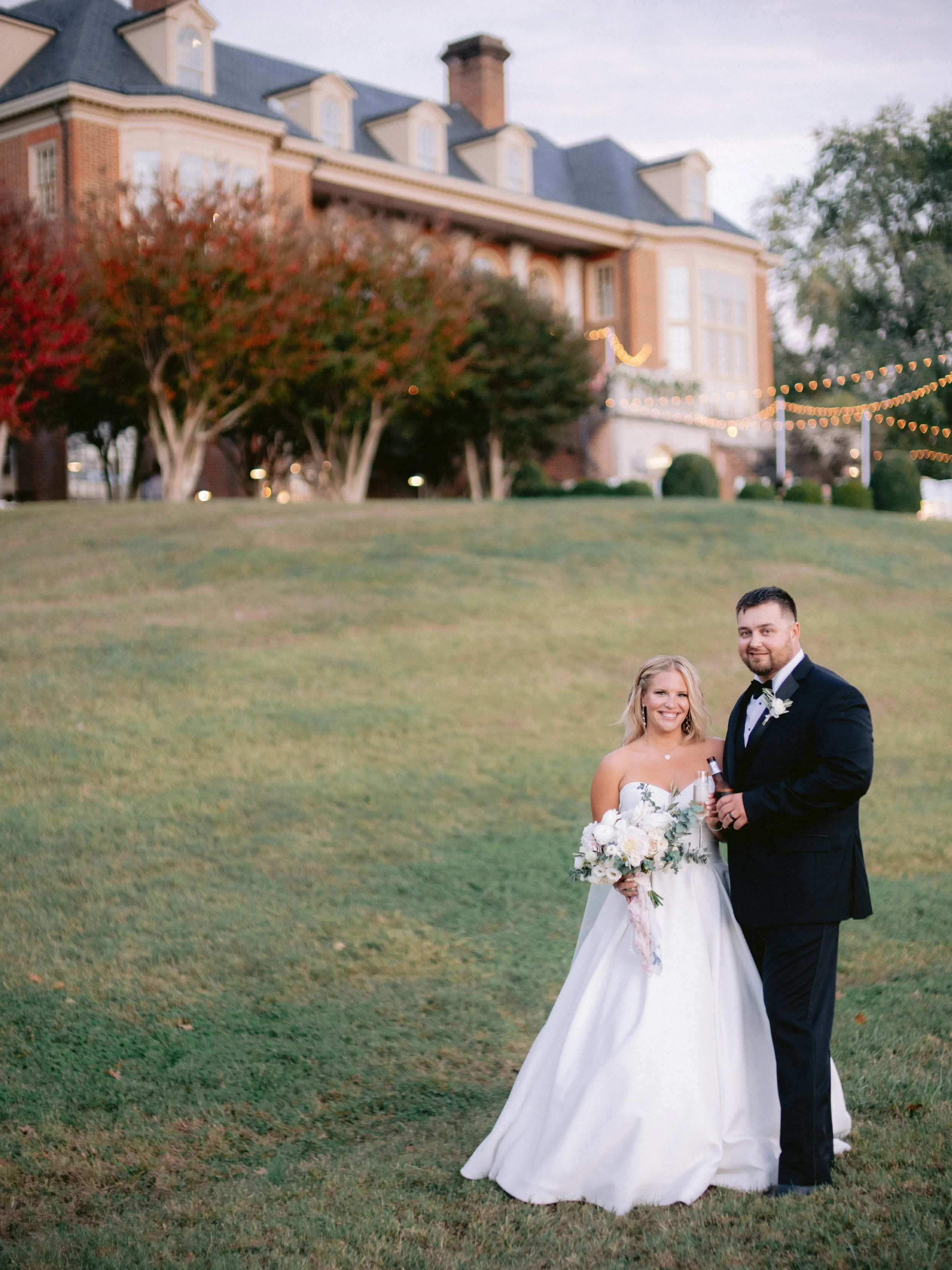 NikkiSanterre_CharlottesvilleLuxuryWeddingPhotography_EstateatRiverRunLKEvents_JessicaDrew-2327.jpg