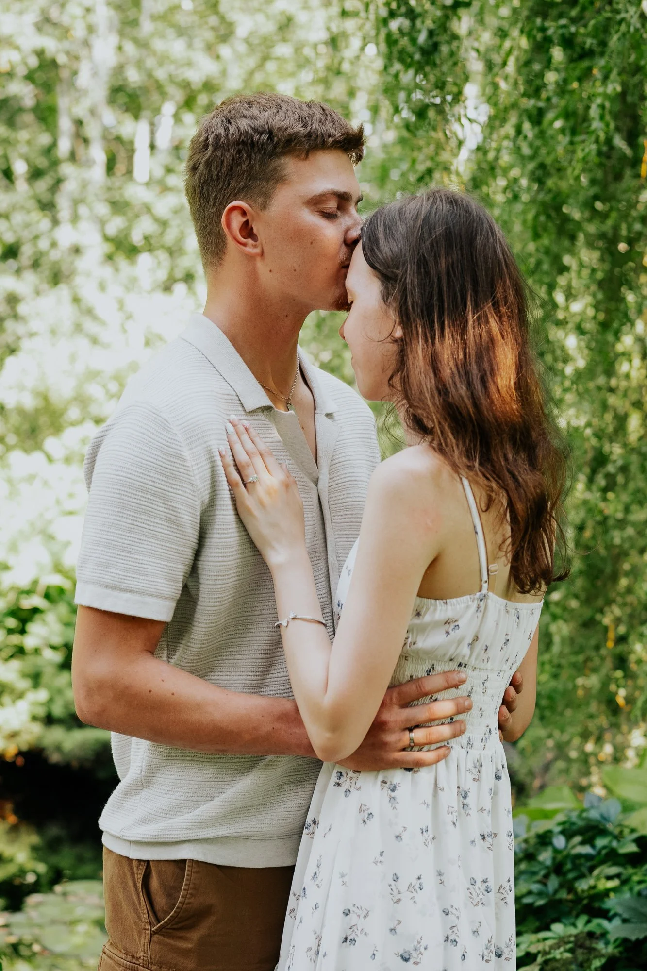 surprise proposal olbrich gardens madison-12.jpg