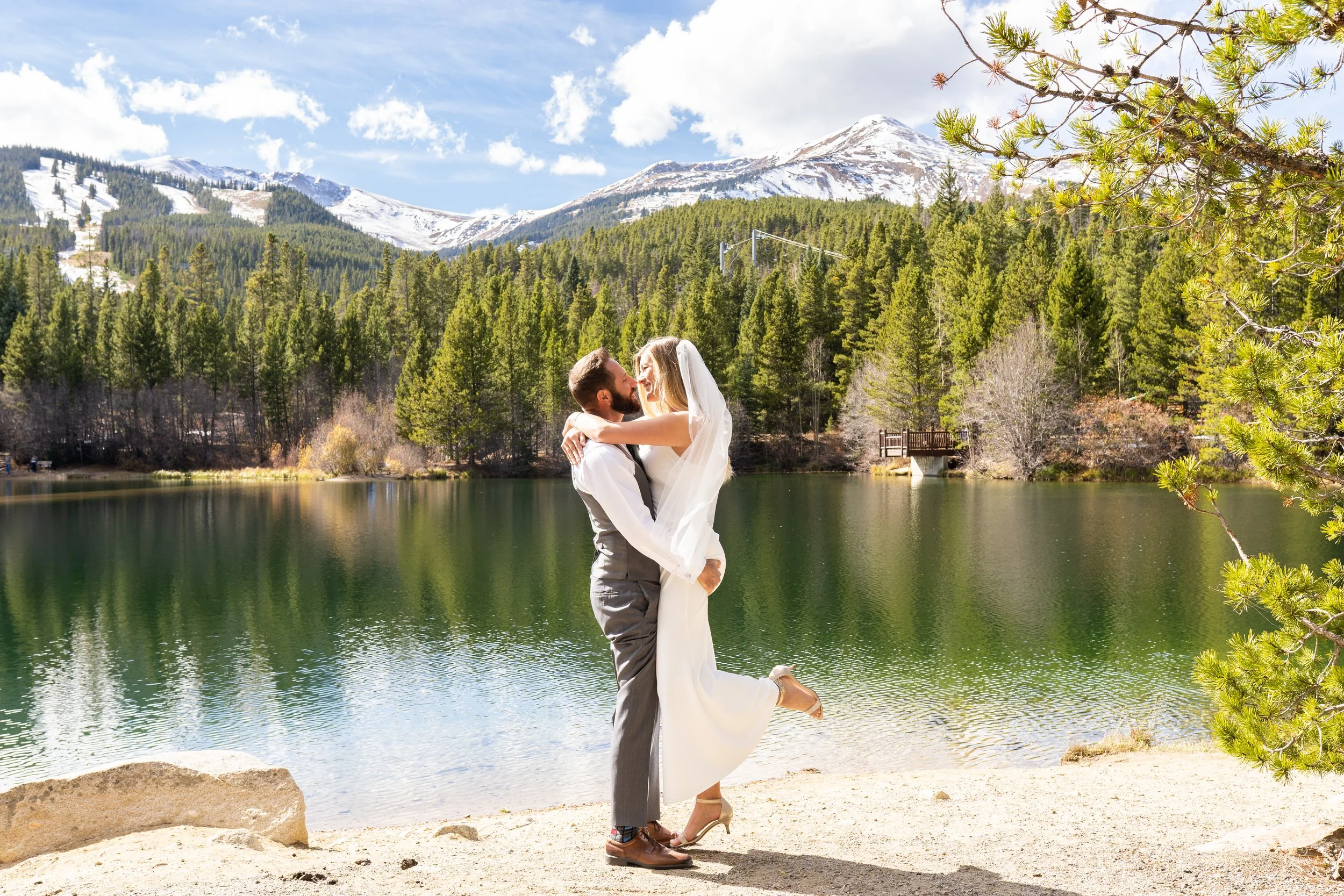elopement-snowy-breck-slopes-view.jpg