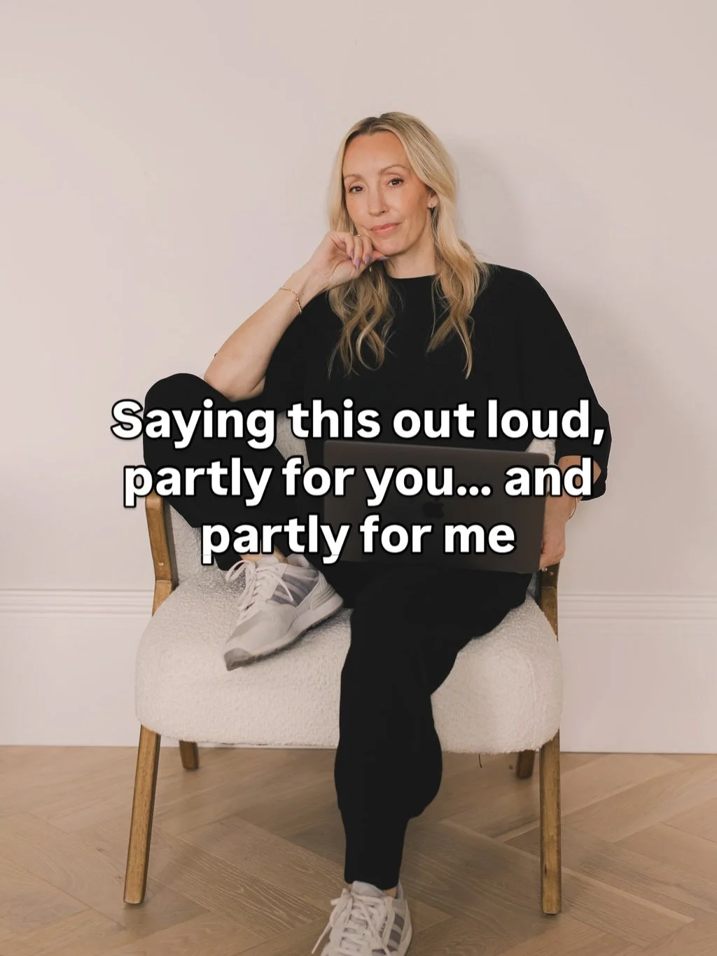 Perfectionist to perfectionist&hellip; 😬

What I AM good at though is deciding for other perfectionists!! 👉🏼 DM &lsquo;CLEAR&rsquo; me for details of my new 90 minute Content Clarity sessions 

Hx