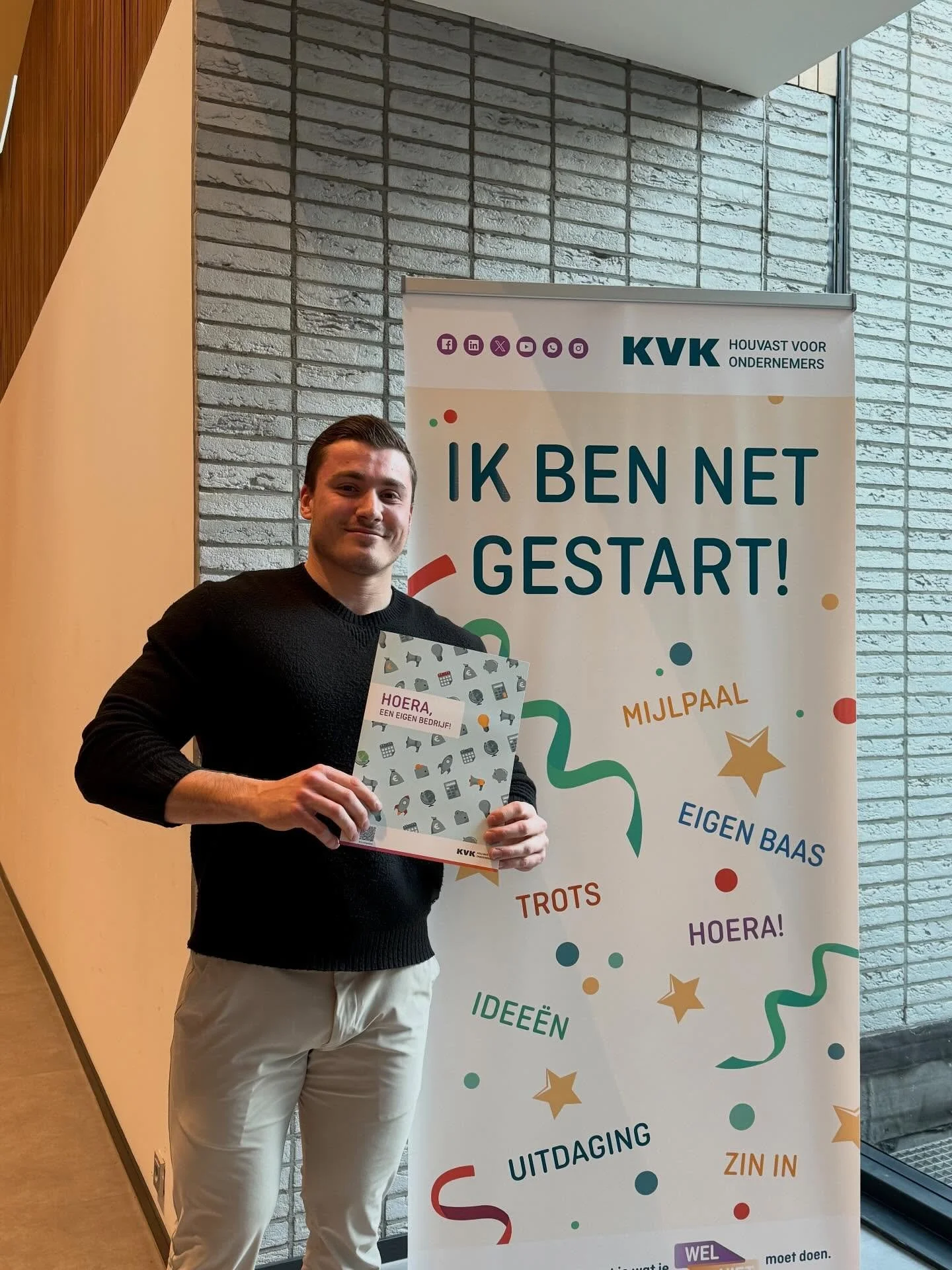 Officieel📄✅ 
Nu kan het echte werk beginnen, gemotiveerd en enthousiast om nu echt van start te gaan!  www.houseofgladiators.nl 
#new #gym #ondernemen #motivatie