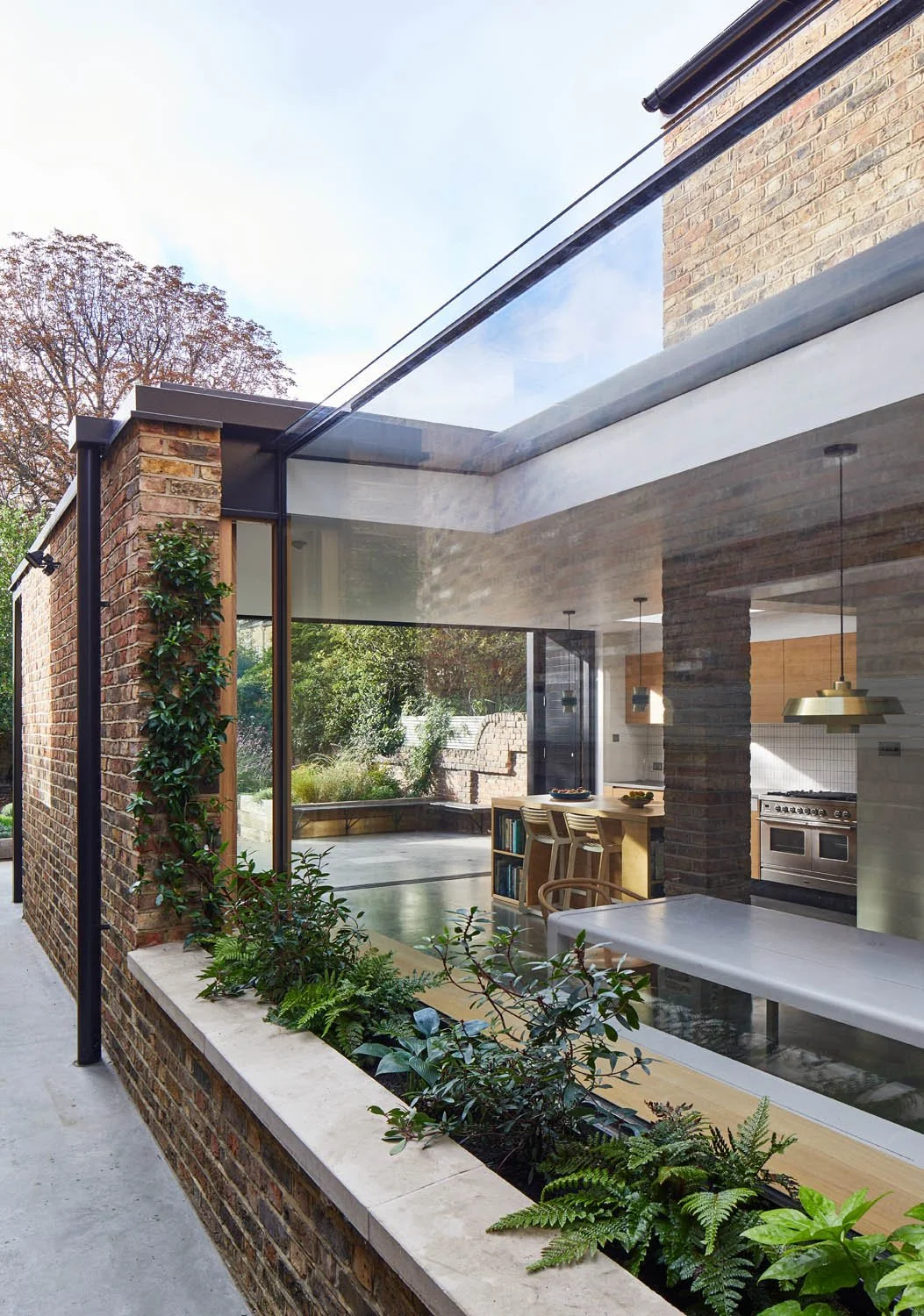 Notch window seating area