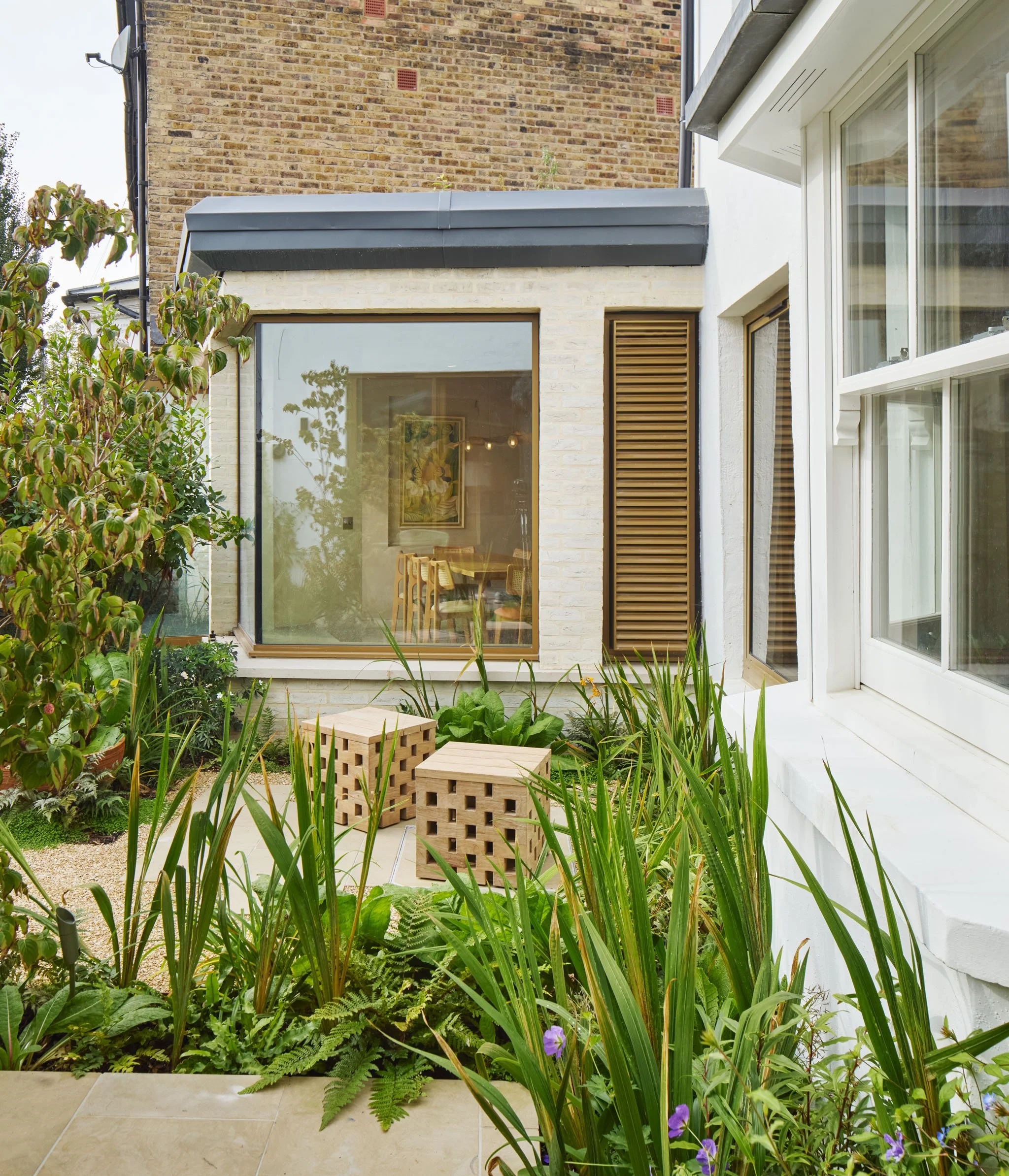 Garden and picture window at Dynevor Road