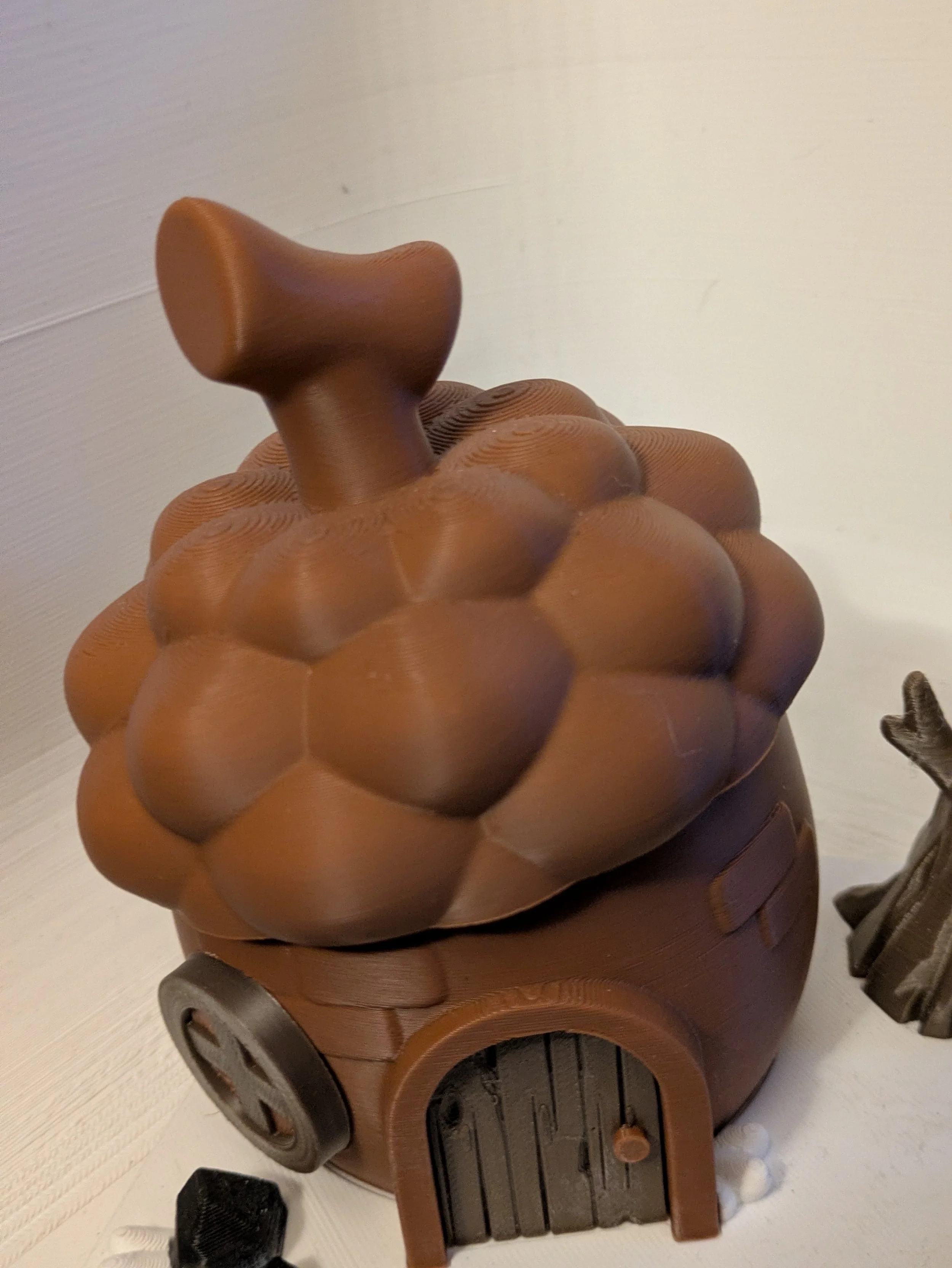 squirrel acorn house