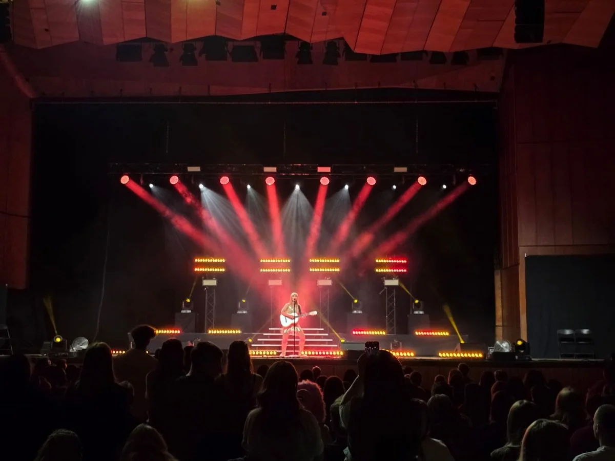 Long live the Germany tour 😍 

I hope it stays with us forever 💕💕💕 

Thank you to the whole team for being superstars!!! Impeccable lights , sound, set up, dancing and execution ✨✨ 

#teamwork #dreamwork