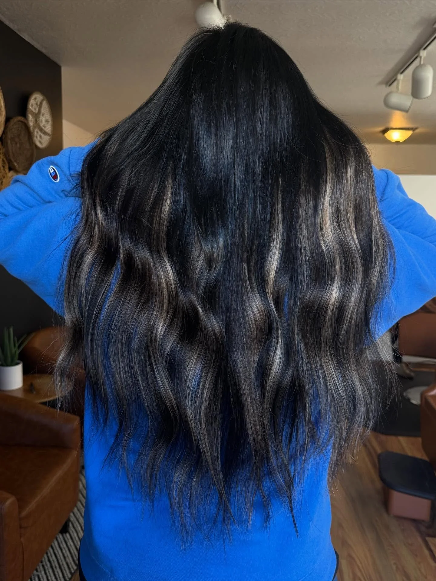 Two rows of sew in extensions and a fresh color🖤🤍