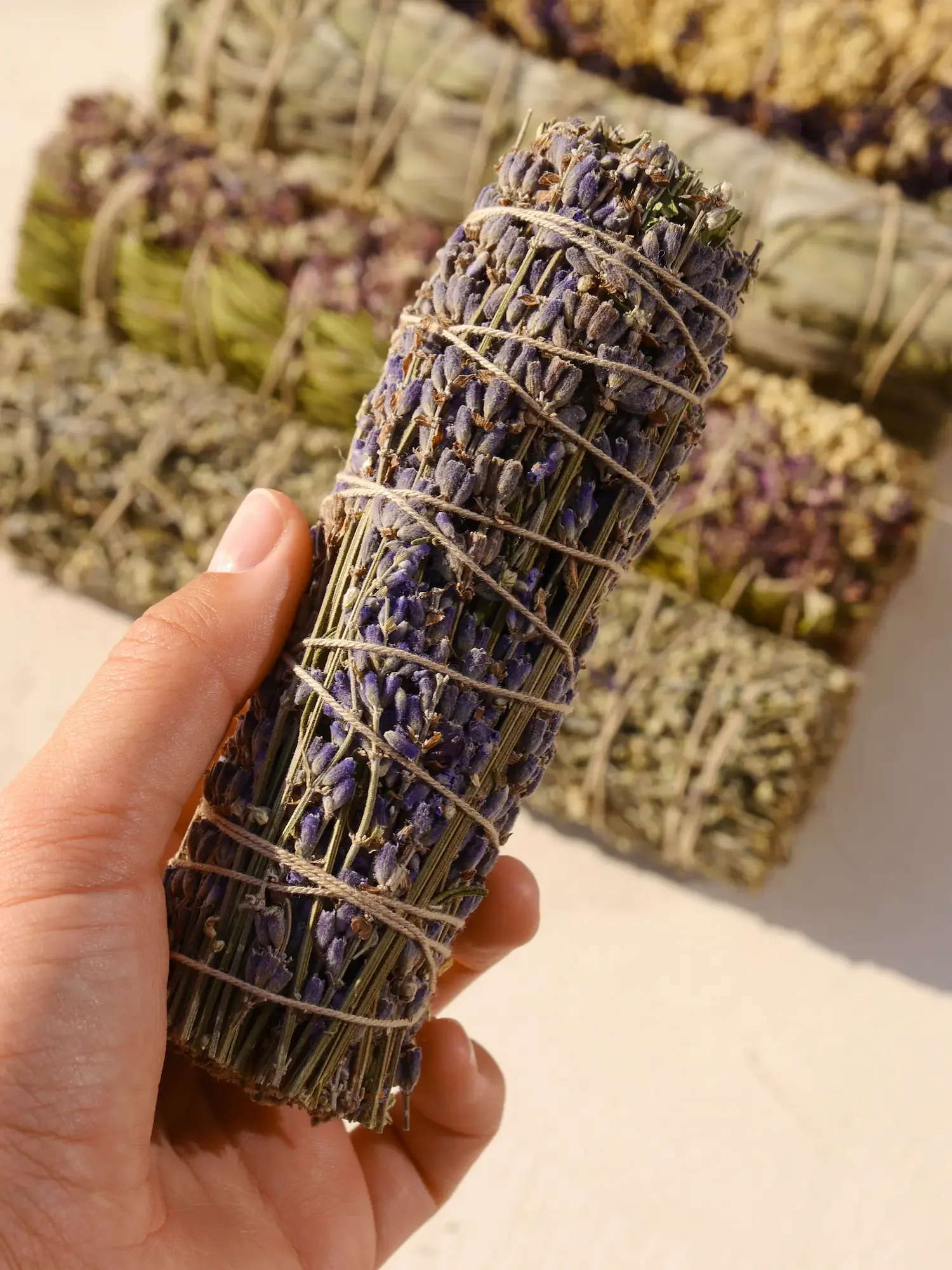 raeucherbündel-smudge-lavendel-rituale.webp